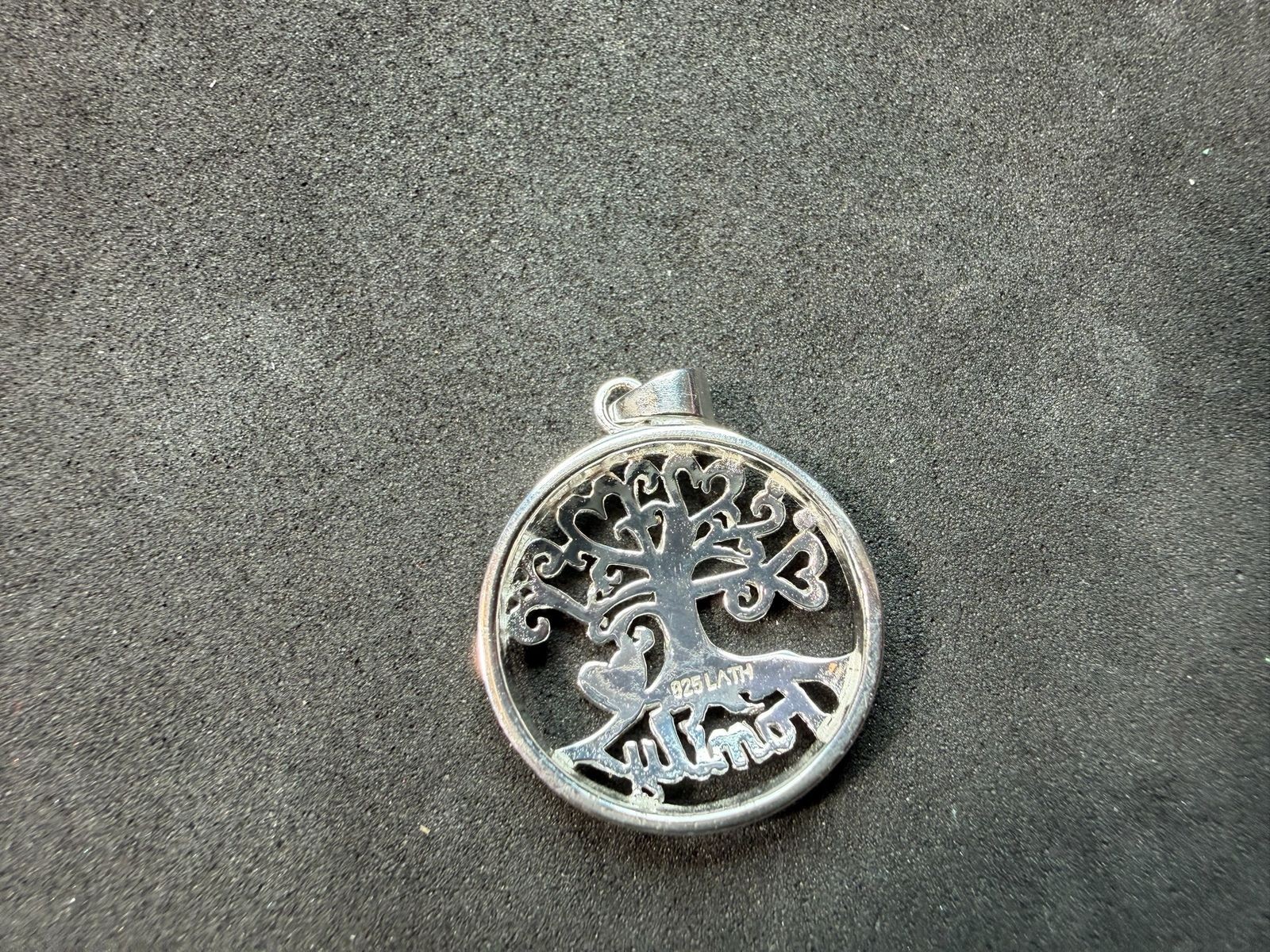 3.22g Vintage Sterling Silver 925 Family Tree Heart Cutout Pendant Round M