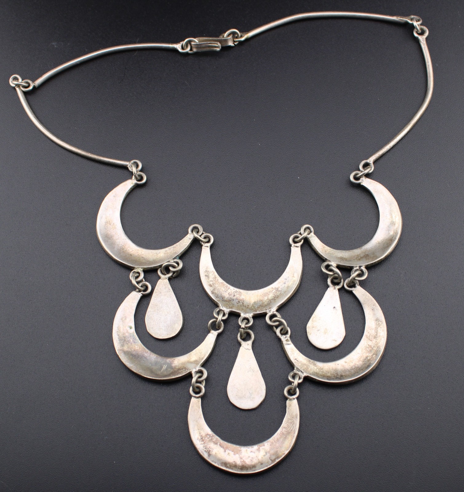 Vintage Turquoise Chip Inlay Mexico Nickel Silver Moon Chandelier 14″ Necklace