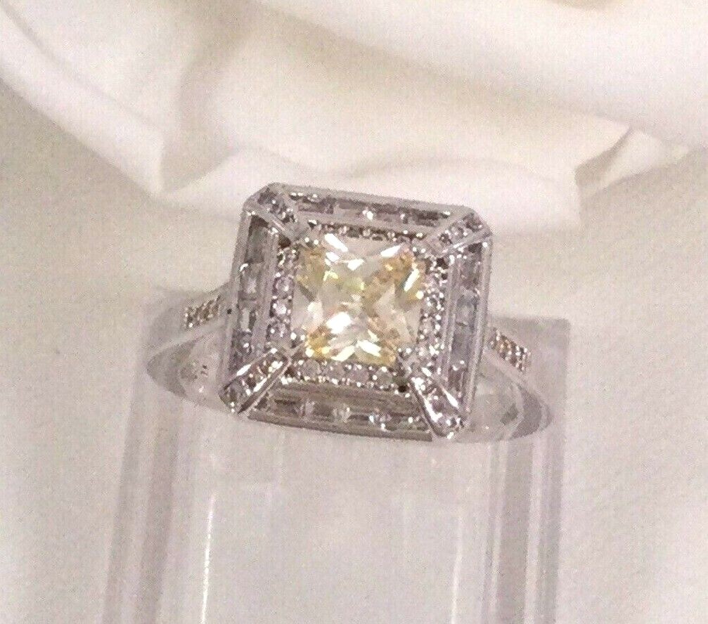 Vintage Jewellery White Gold Ring Champagne White Sapphires Antique Deco Jewelry