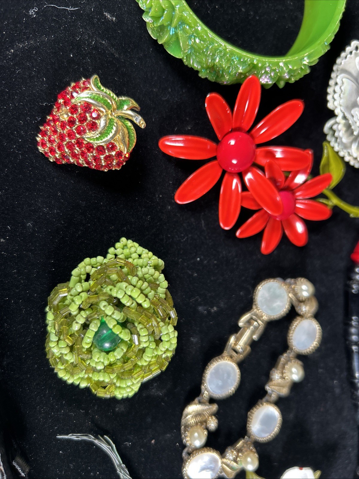 Vintage Rhinestone Flowers Plastic Jewelry Lot Of 9 Gorgeous Pieces