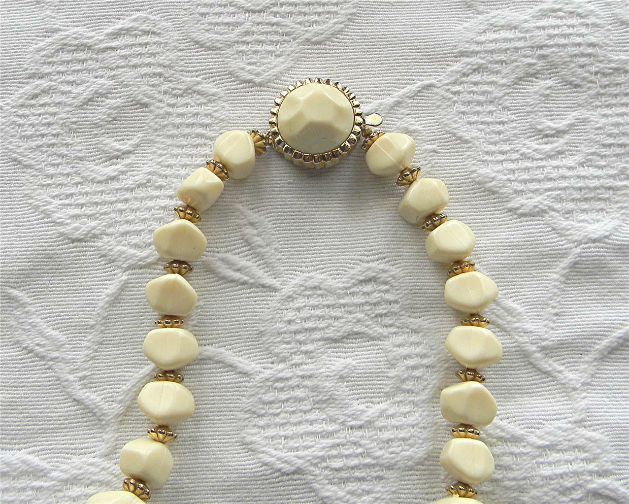 LOVELY VINTAGE 1990’s CREAM COLOR ROCK SHAPE BEAD 24″ SINGLE STRAND NECKLACE