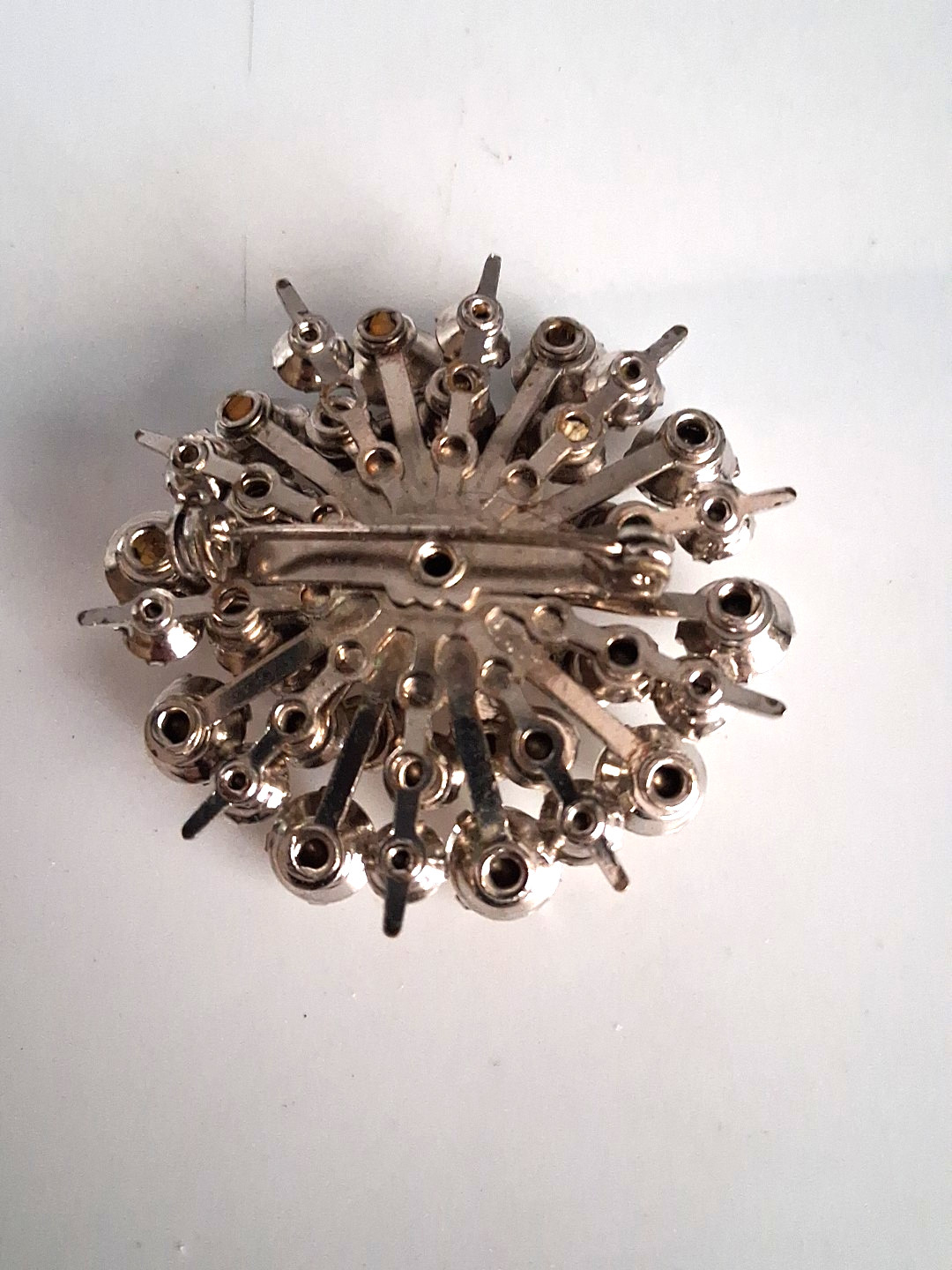 Vintage Clear Rhinestone Star Cluster Prong Set Bling Silver Tone Brooch 1.5″