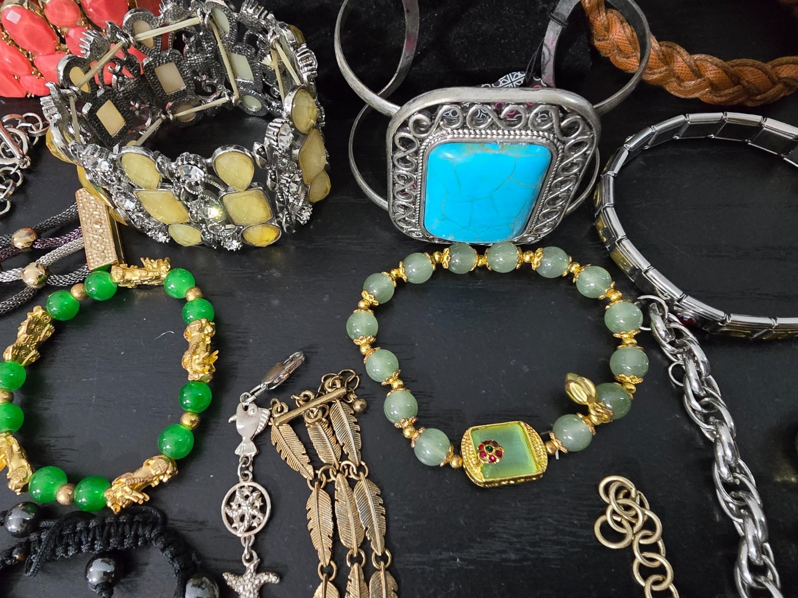 Gigantic Mixed metals material an color lot of 70+ braceletn, signed /unsigned