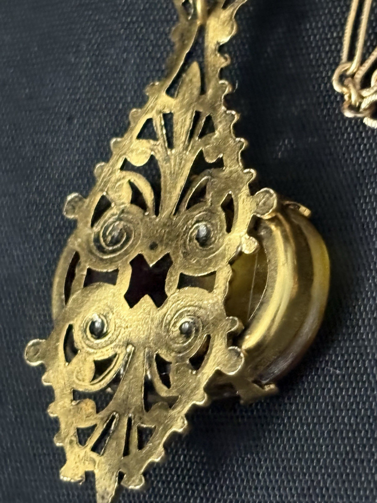 victorian Revival Cameo Pendant Necklace Gold Tone equestrian Horse Chariot 19”