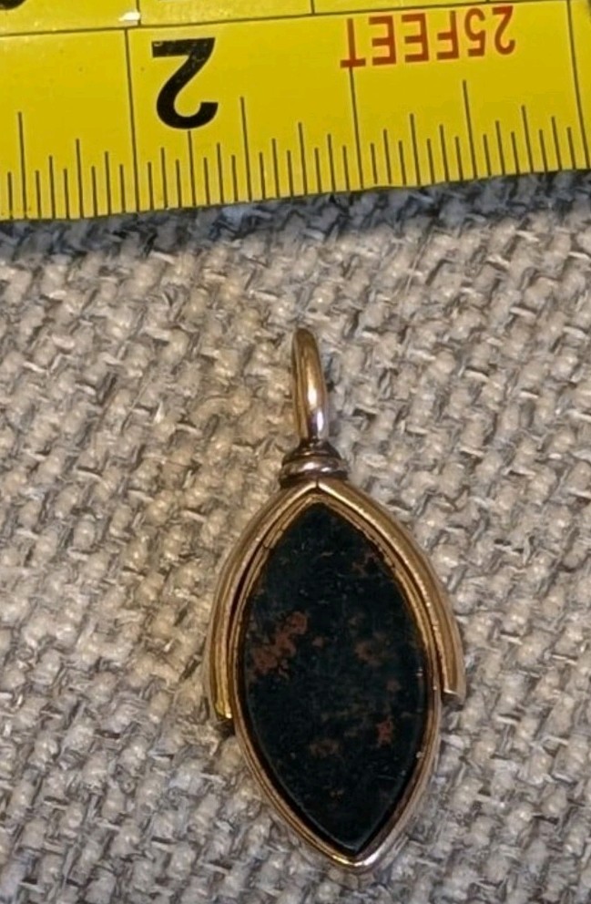 Antique 9ct Gold Bloodstone Carnelian Spinner Pendant