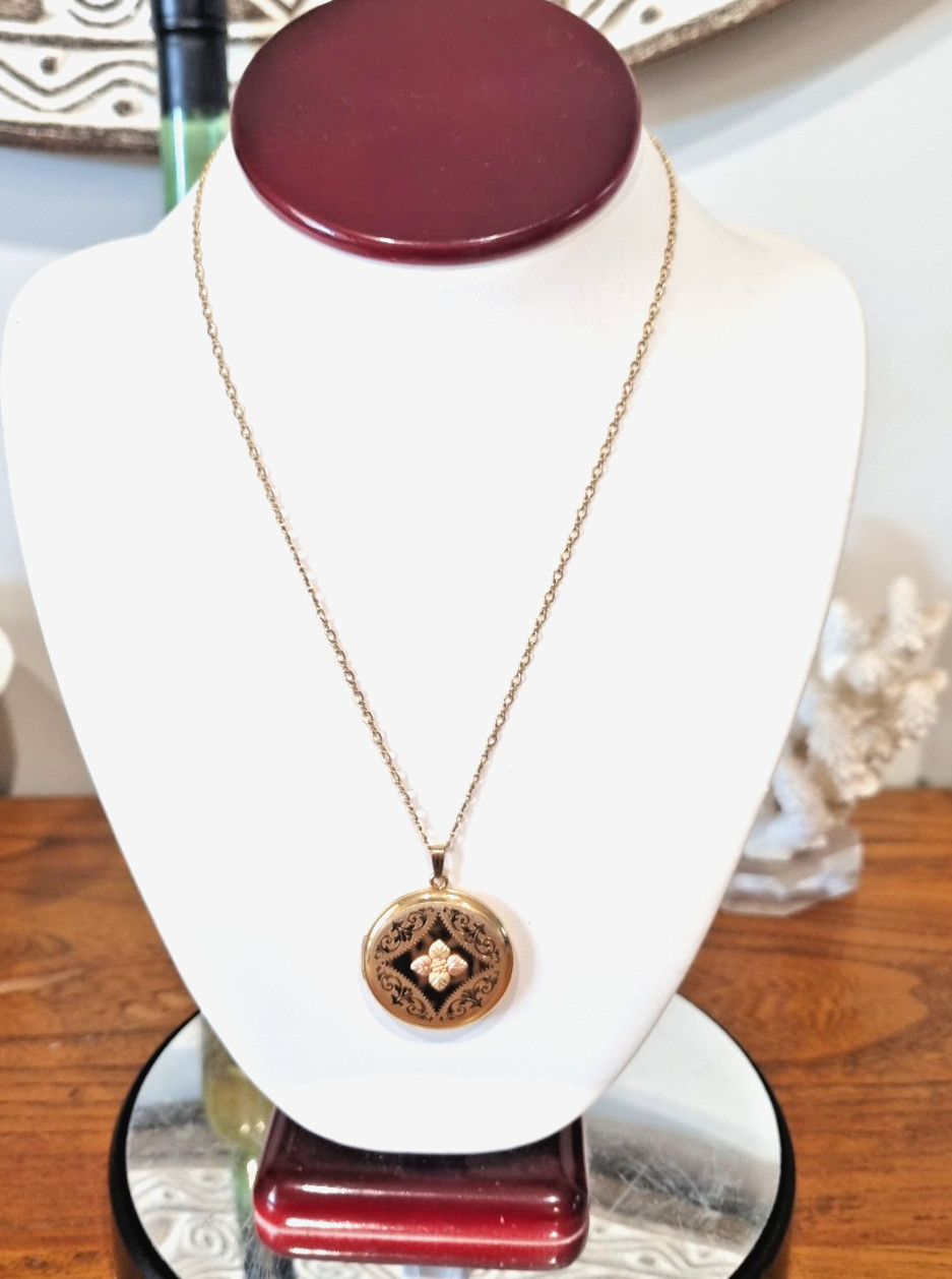 Vintage 14k Gold Fill Locket Black Hills 10k 12k Solid Trim USA made See Video