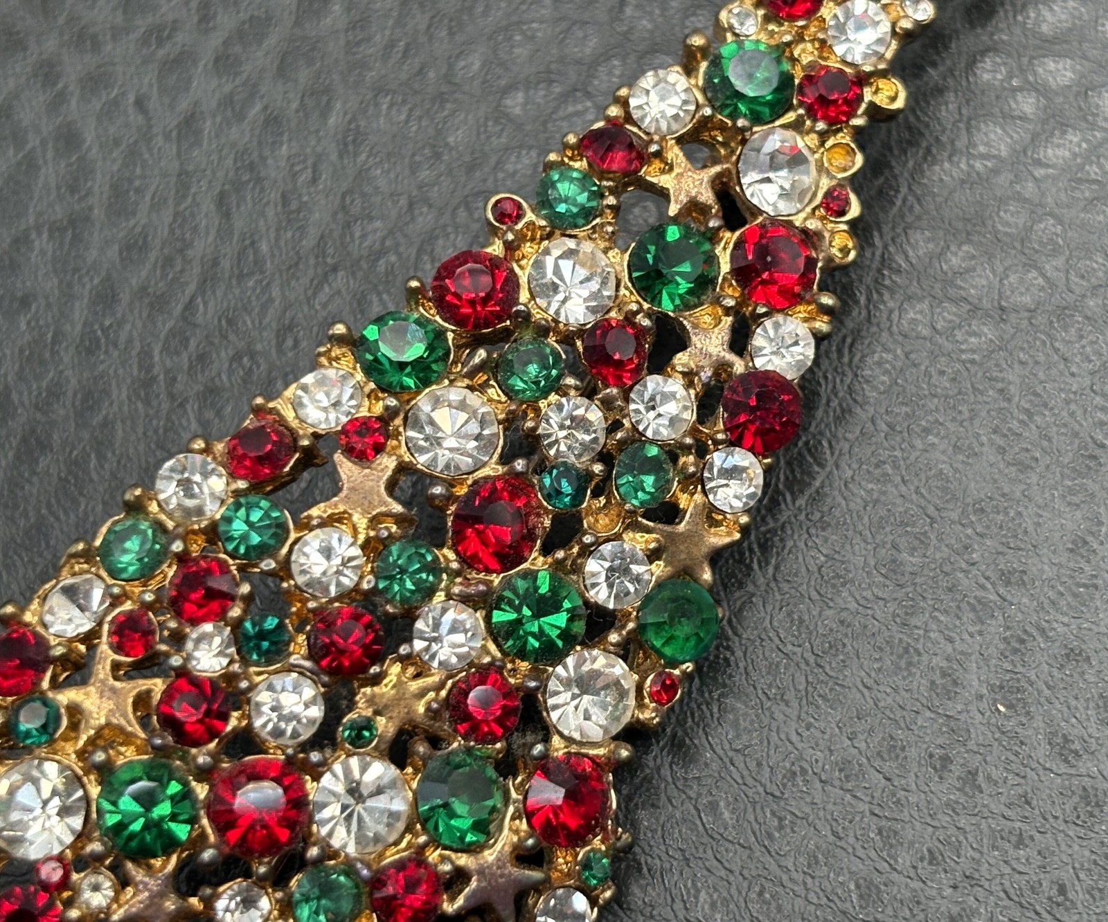 Vintage Large Gold Tone Christmas Tree Brooch Red Green Clear Rhinestone Pin