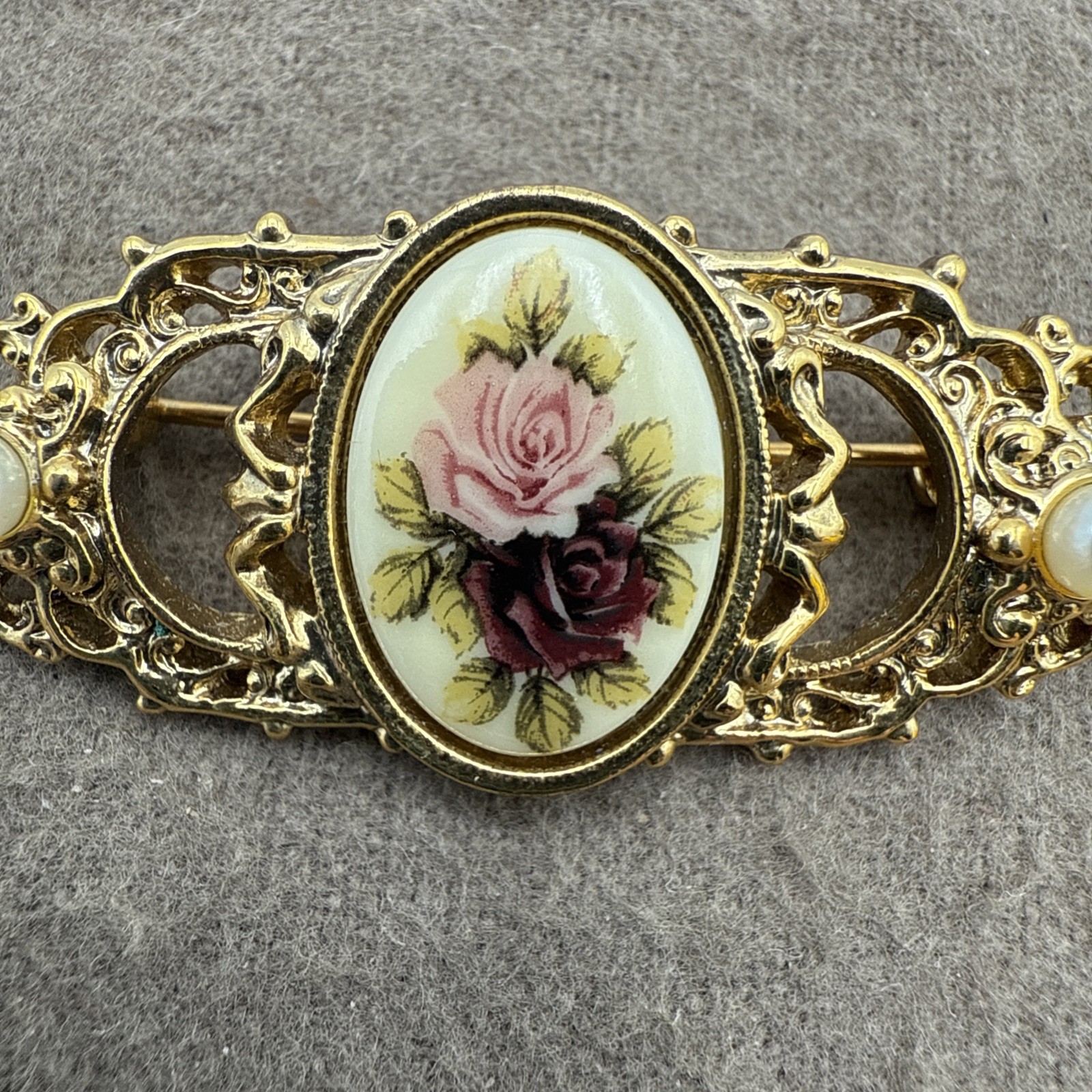 Vintage 1980’s Victorian Revival Brooch Gold Tone Rose Faux Pearls