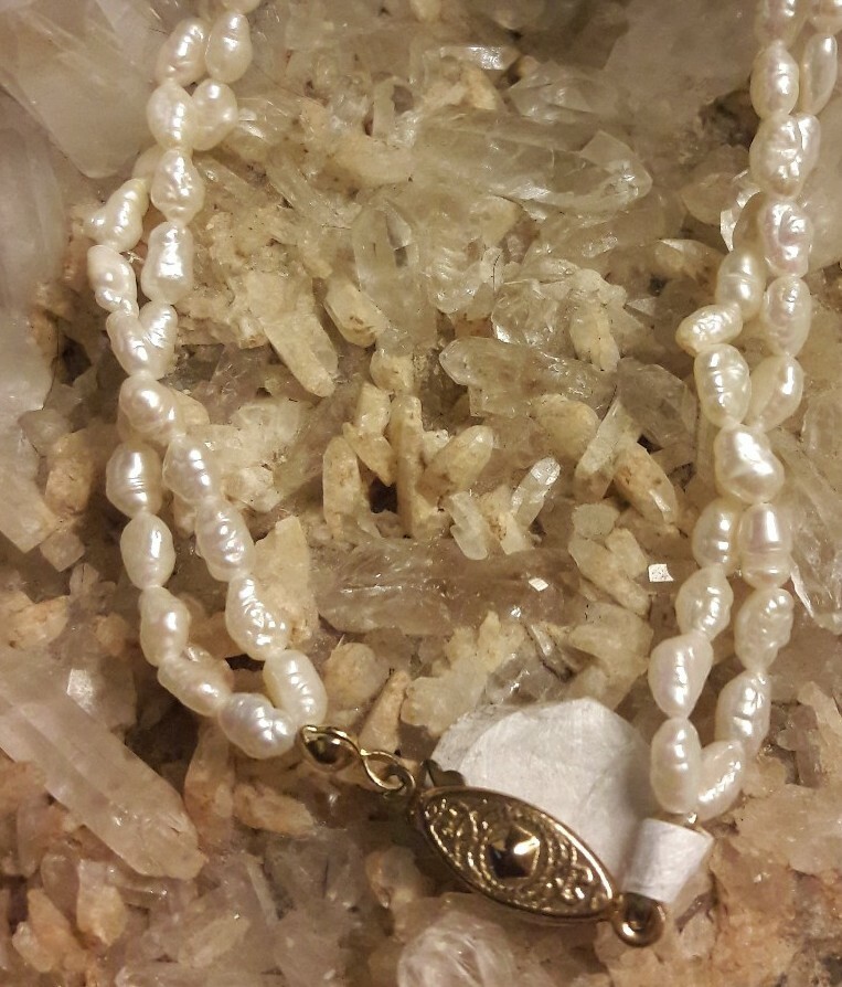 Antique Pearl Lapis Lazuli 18″ Beaded Double Necklace gold tone