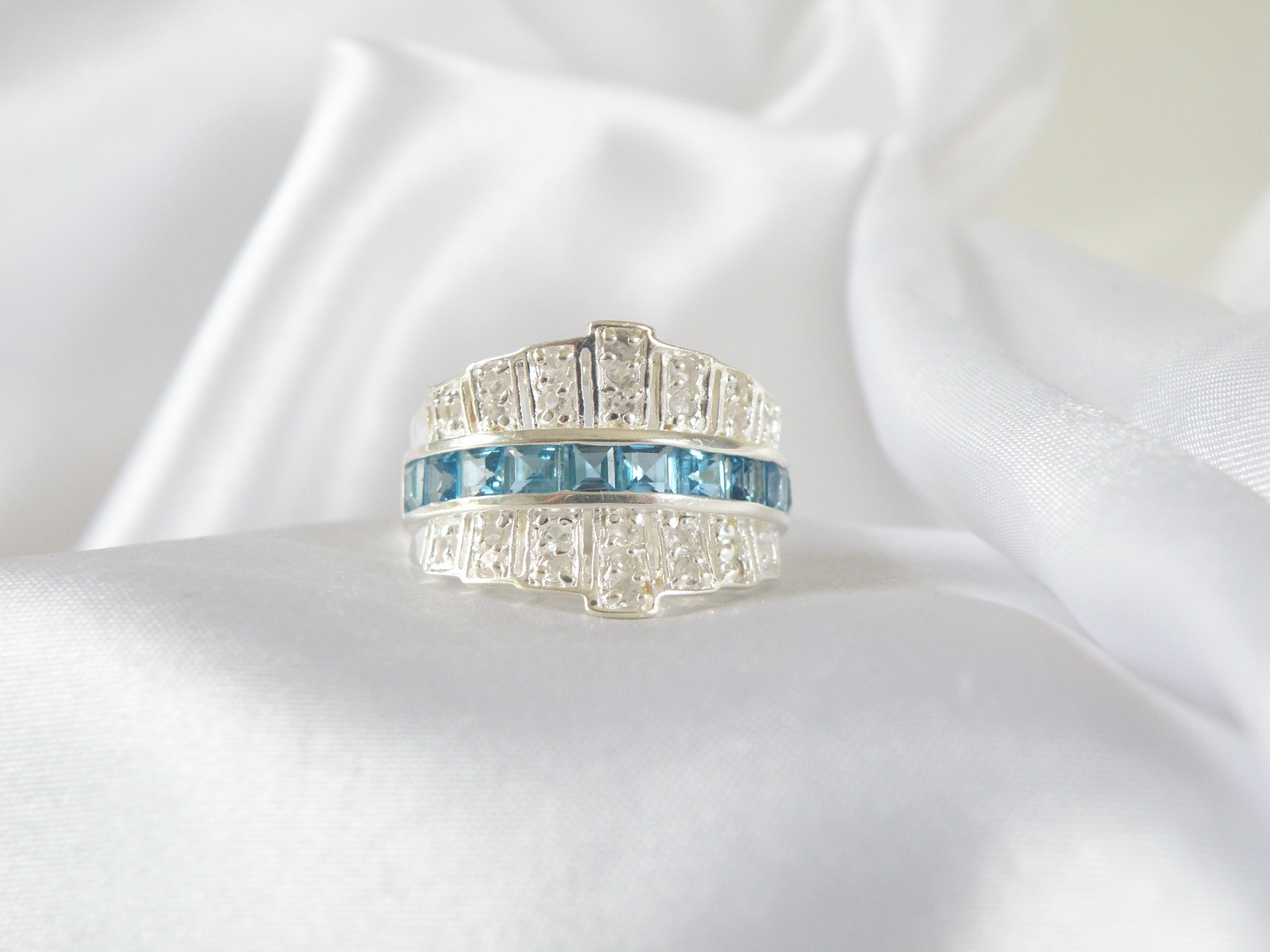 Vintage Sterling Silver 925 Channel Set Natural Heated Blue Topaz Ring Size 6
