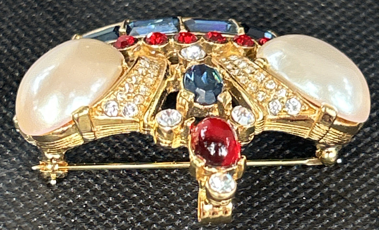 Vintage Trifari Faux Pearl Rhinestone Crown Brooch Pendant Gold Tone Convertible