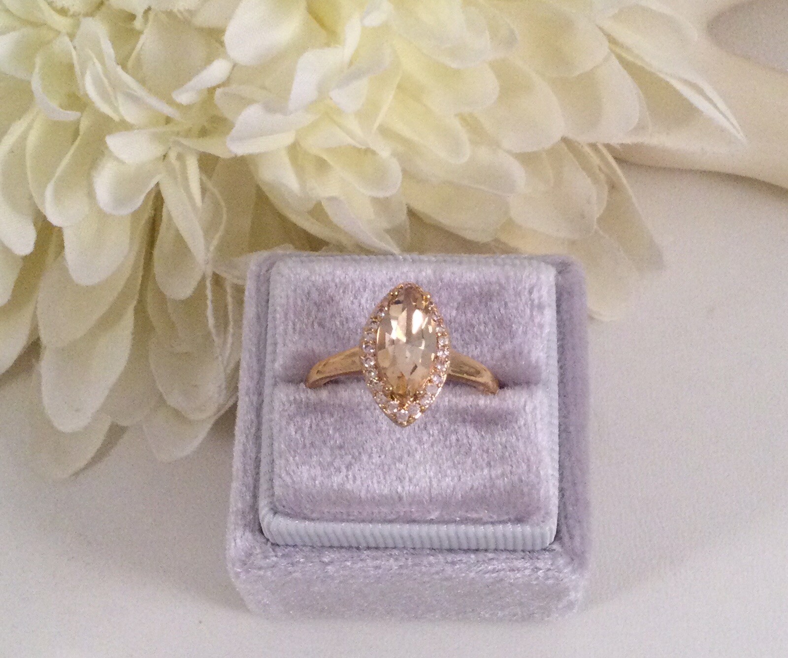 Vintage Jewellery Gold Ring Champagne White Sapphires Antique Deco Jewelry sz R