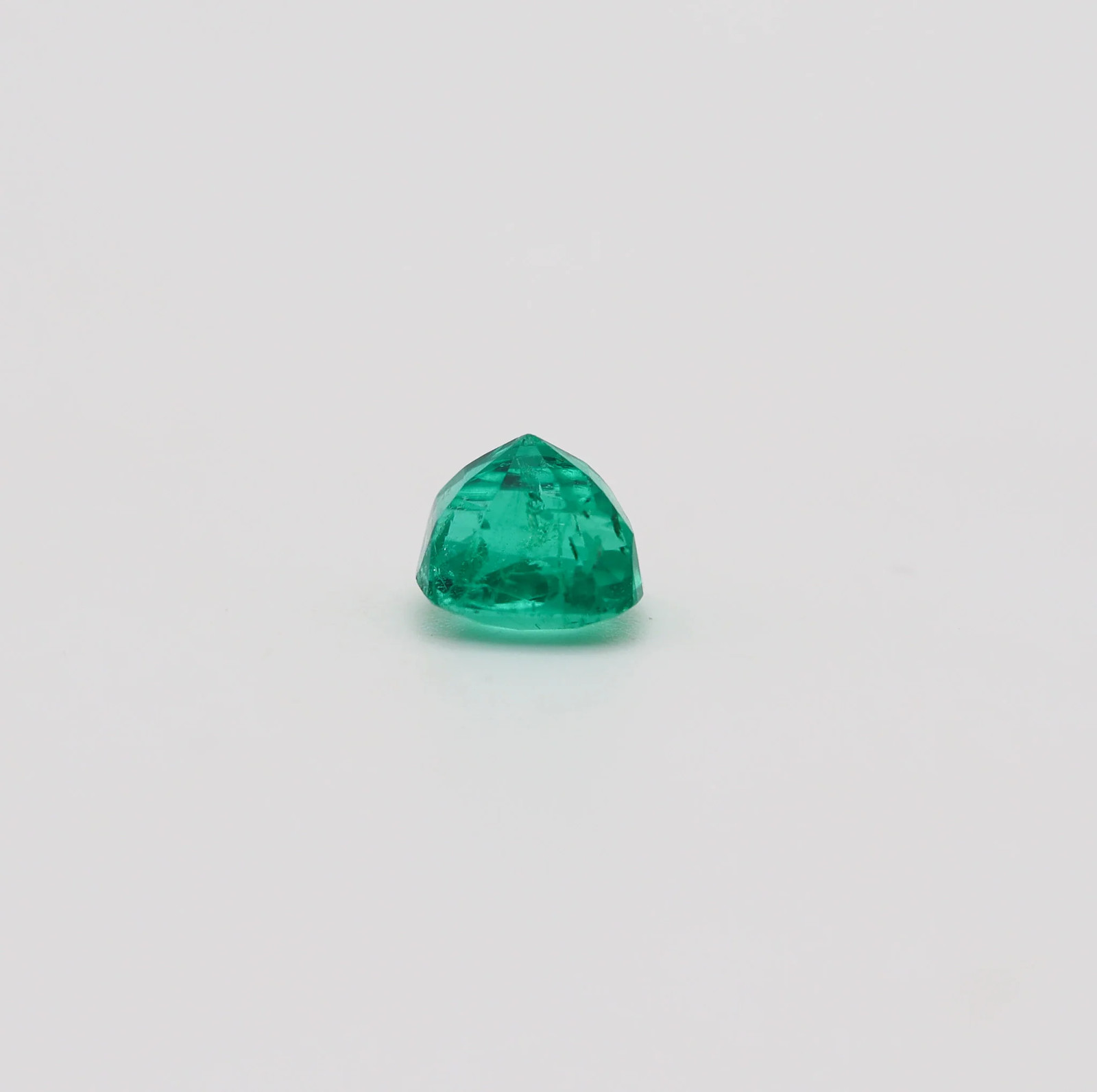 GIA CERTIFIED Colombian Emerald Cushion Shape Vivid Green 3.28 Cts