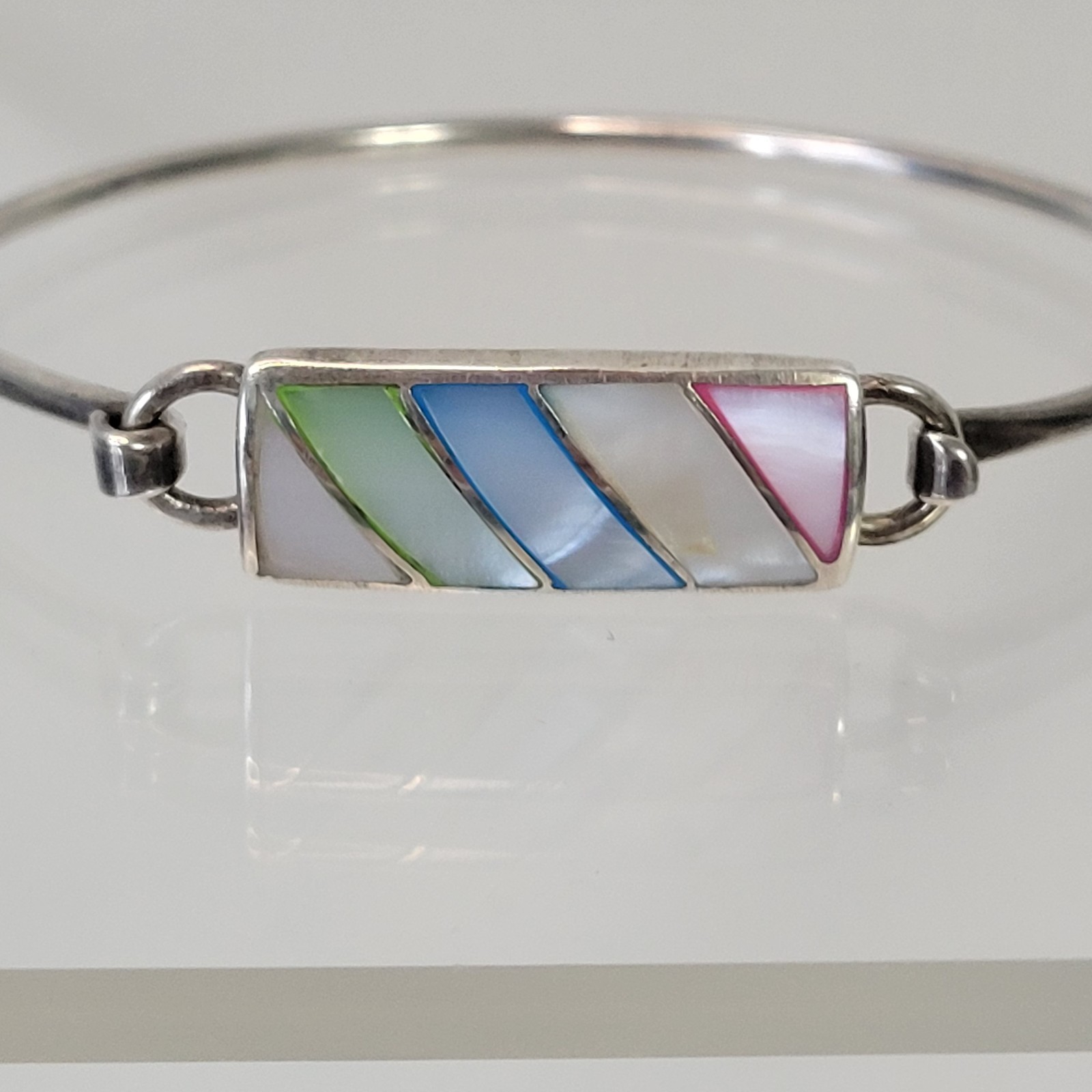 Vtg Sterling Silver Mop Mother Pearl Tension Bracelet Colors 7″ signed Inlay 925