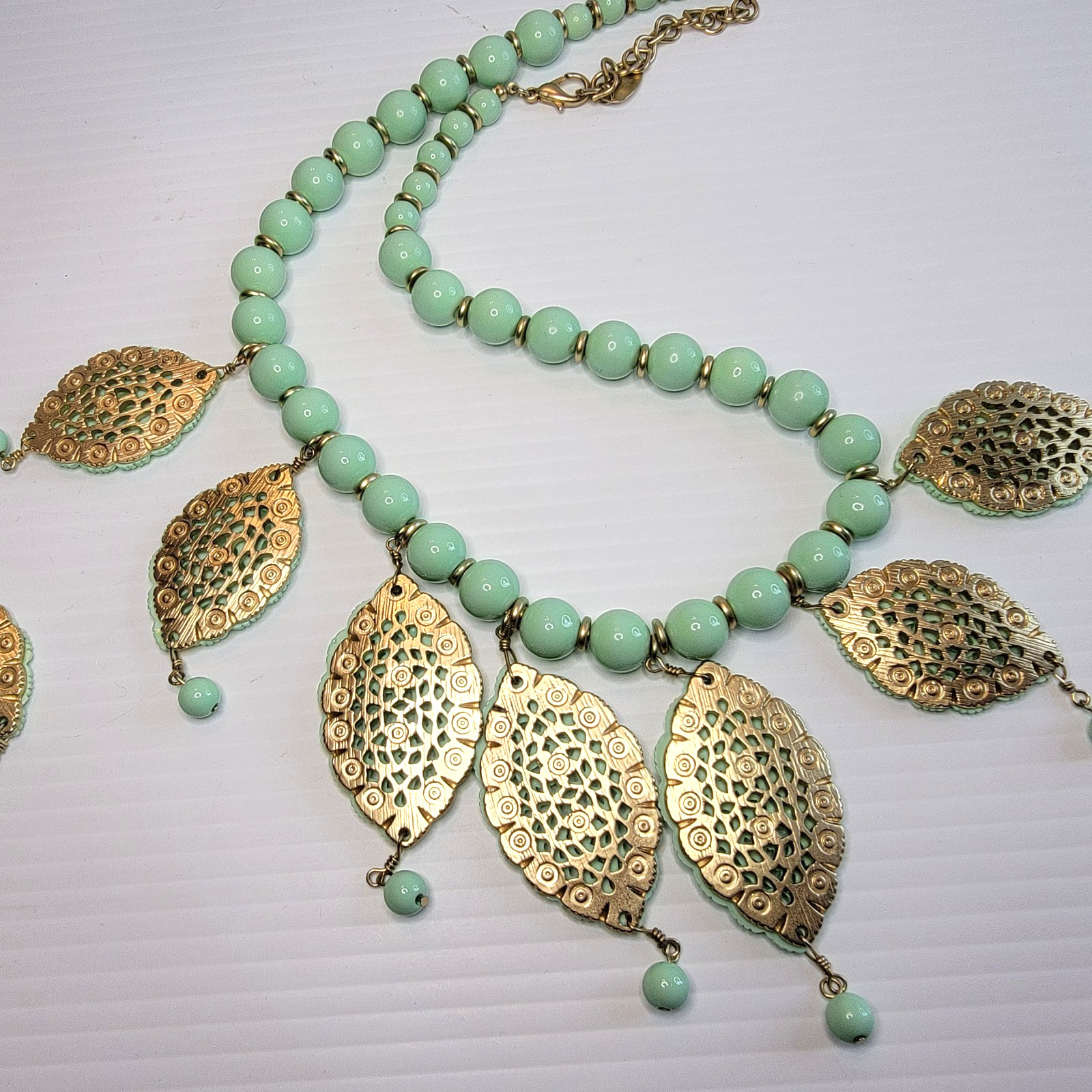 Vintage Coldwater Creek Mint Green Kashmir Necklace & Earring, 23″L Gold-Tone