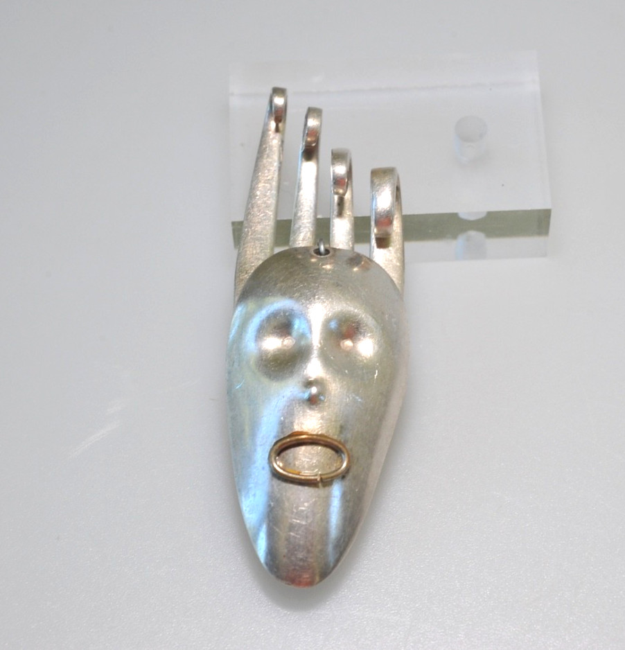 SPORK Brooch Punk Alien Face retro funky steampunk heavy modernist fork spoon ZF