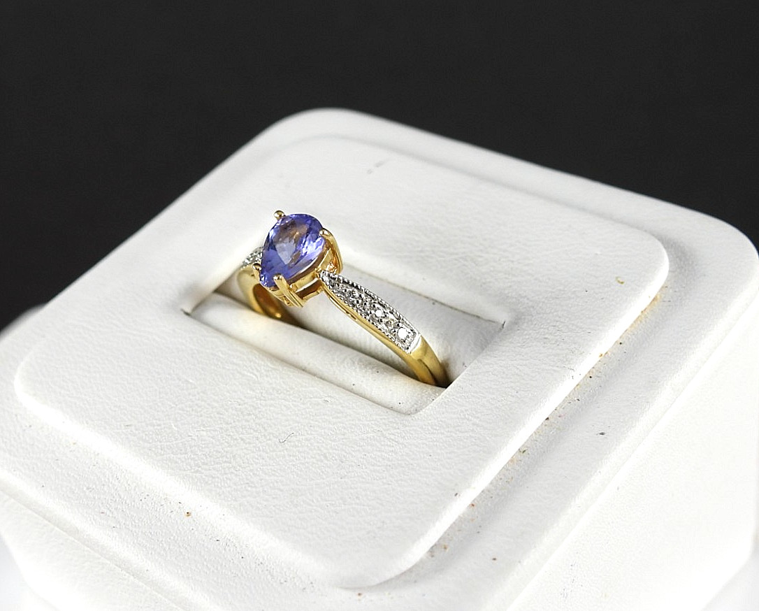 18K Gold Blue Violet Tanzanite Color Pear Cut Ring Diamond Accent Fine Jewelry