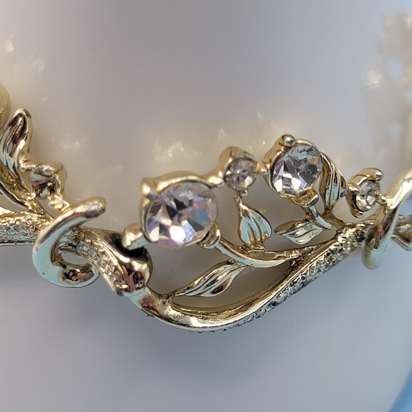 CORO 1960s Clear Rhinestone Bracelet Flower Theme Missing One Small Stone 7 Inch