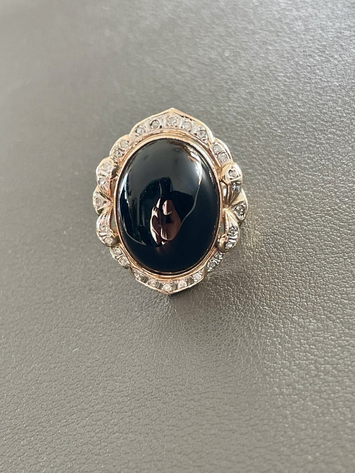 14KT Yellow/White Gold Black Onyx And Diamond Ring. Size 7.5 (Q292)