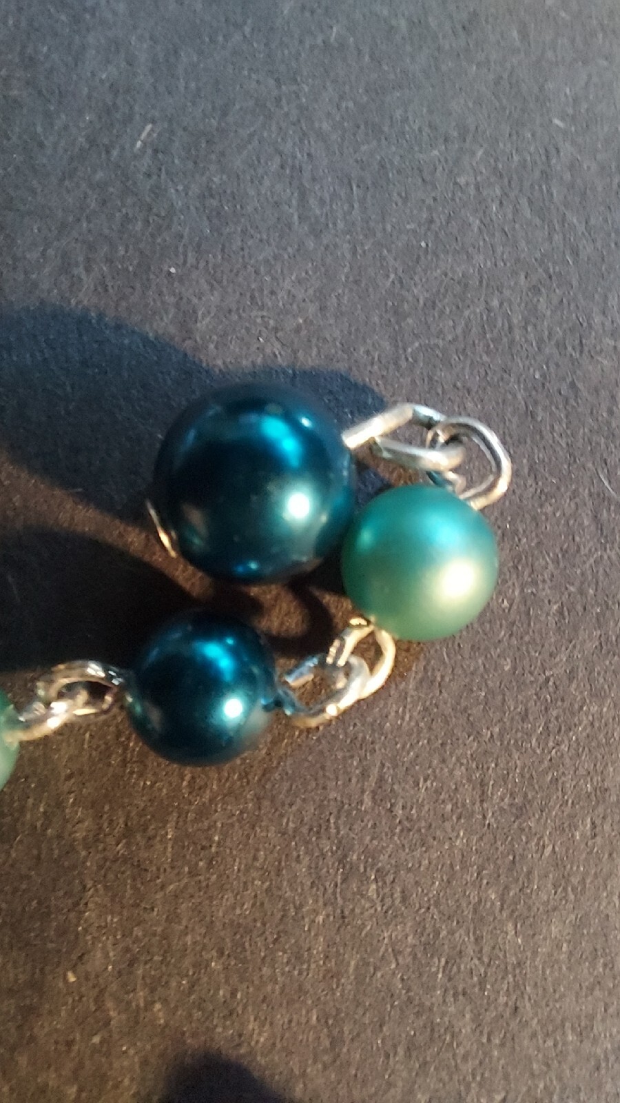 BEAUTIFUL SET VTG JAPAN BLUE/AQUA BEADED NECKLACE & CLIP EARRINGS 1952-?