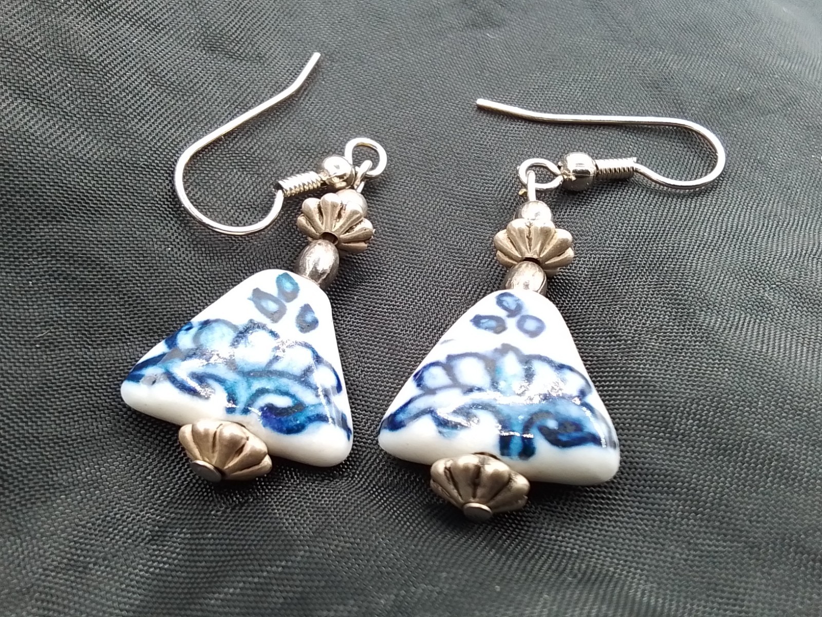 TRIANGLE DELFT STYLE VINTAGE ESTATE PIERCED EARRINGS DANGLE FRENCH HOOK WIRE
