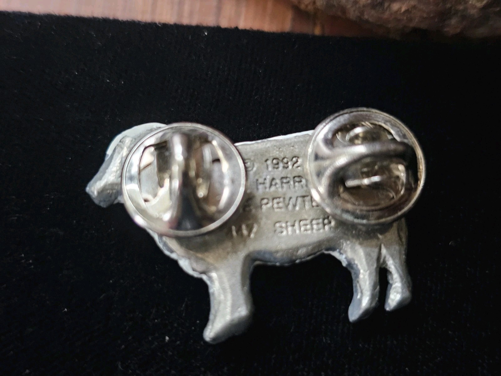 Vtg Sheep Lapel Pin 1992 GG Harris Fine Pewter Enamel Farm Figural Brooch #447