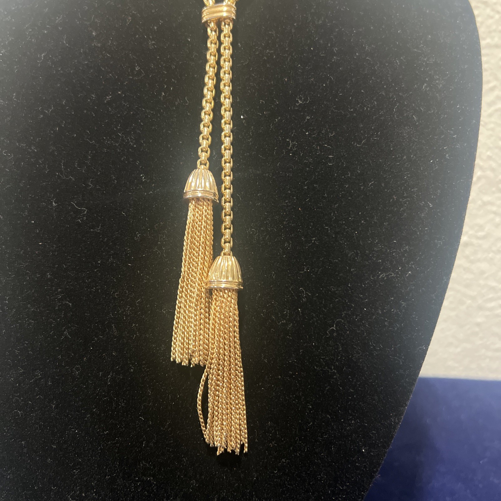 Vtg J Crew 40″ Gold Tone Ladies Tassell Necklace Popcorn Chain Style