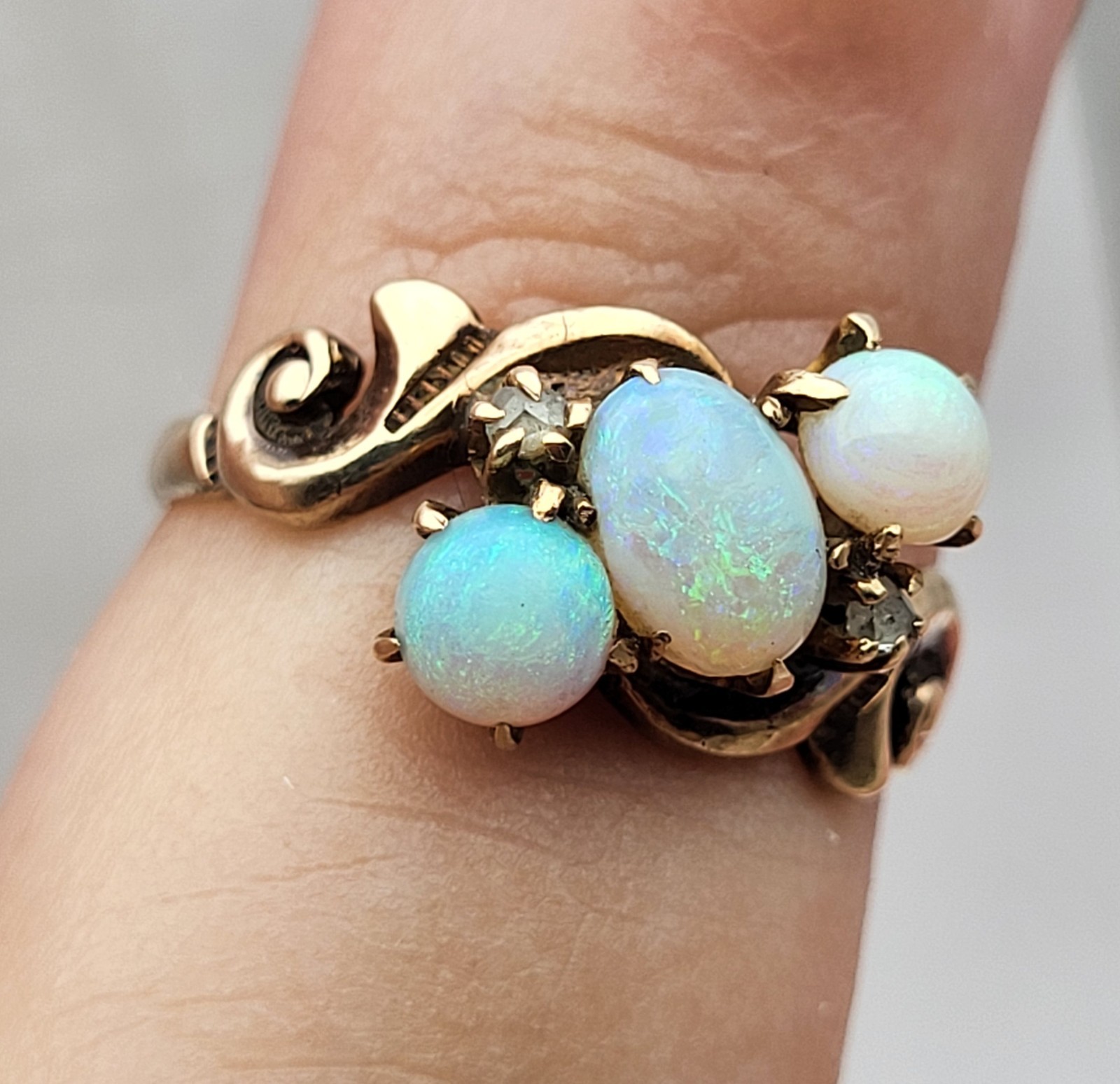 Antique Victorian 10K Gold Trilogy Opal & Diamond Ring Sz 4.25