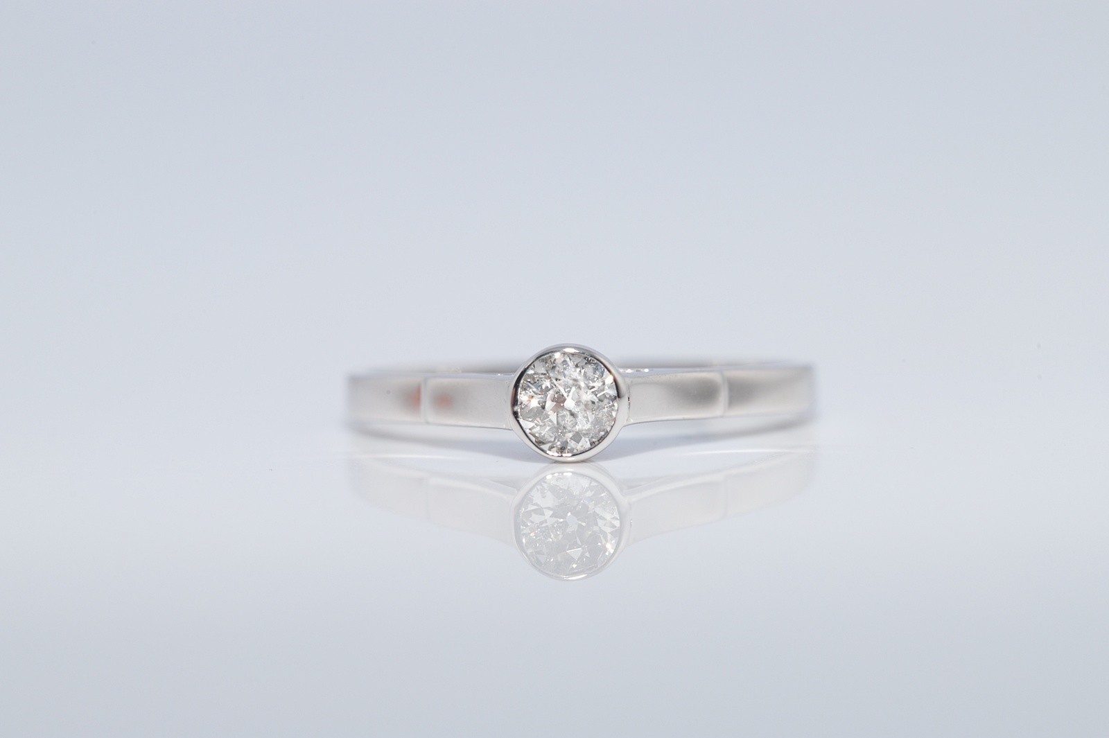 Antique Circa 1920s Art Deco 14k Gold Estate Natural Diamond Solitaire Ring