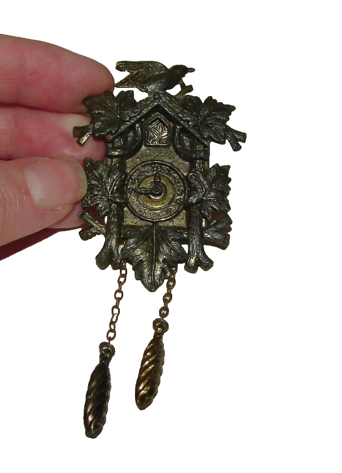 Vintage New England Glass Works Articulated Cuckoo Clock Brooch READ