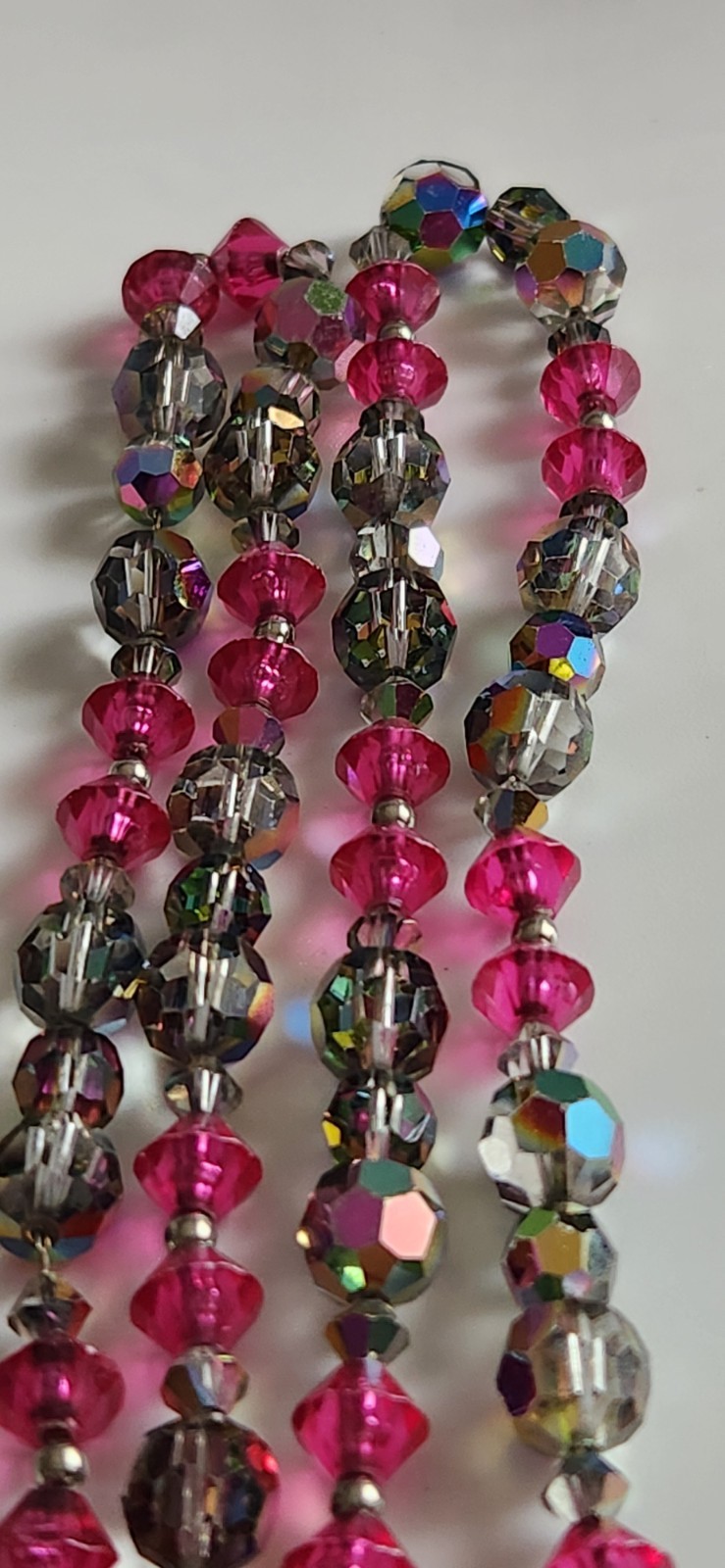 Vintage AB Pink Gunmetal Faceted 26″ Silvertone Glass And Acrylic Necklace