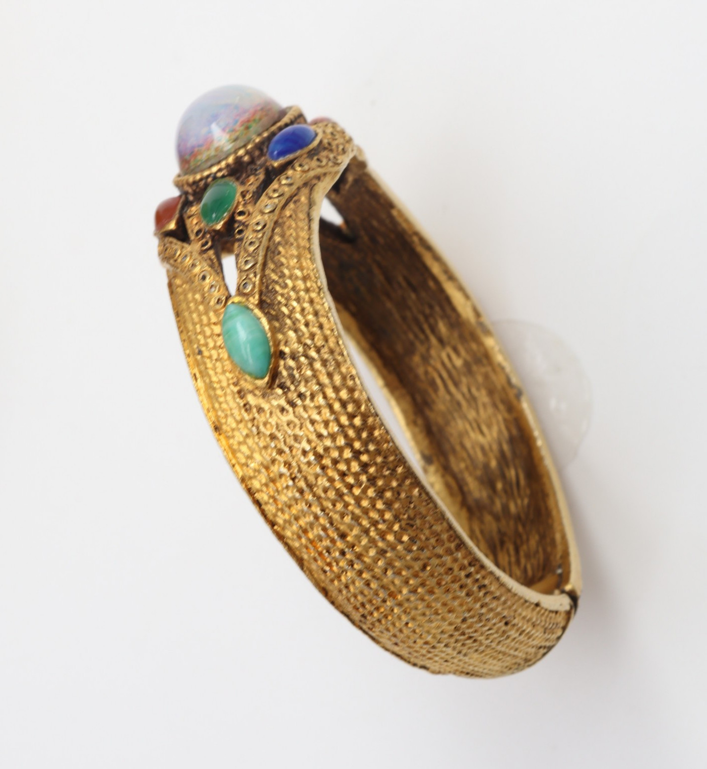 Vtg DESIRE Faux Opal Cabochon Clamper Bracelet Glass Gold Tone Hinged Pink Blue