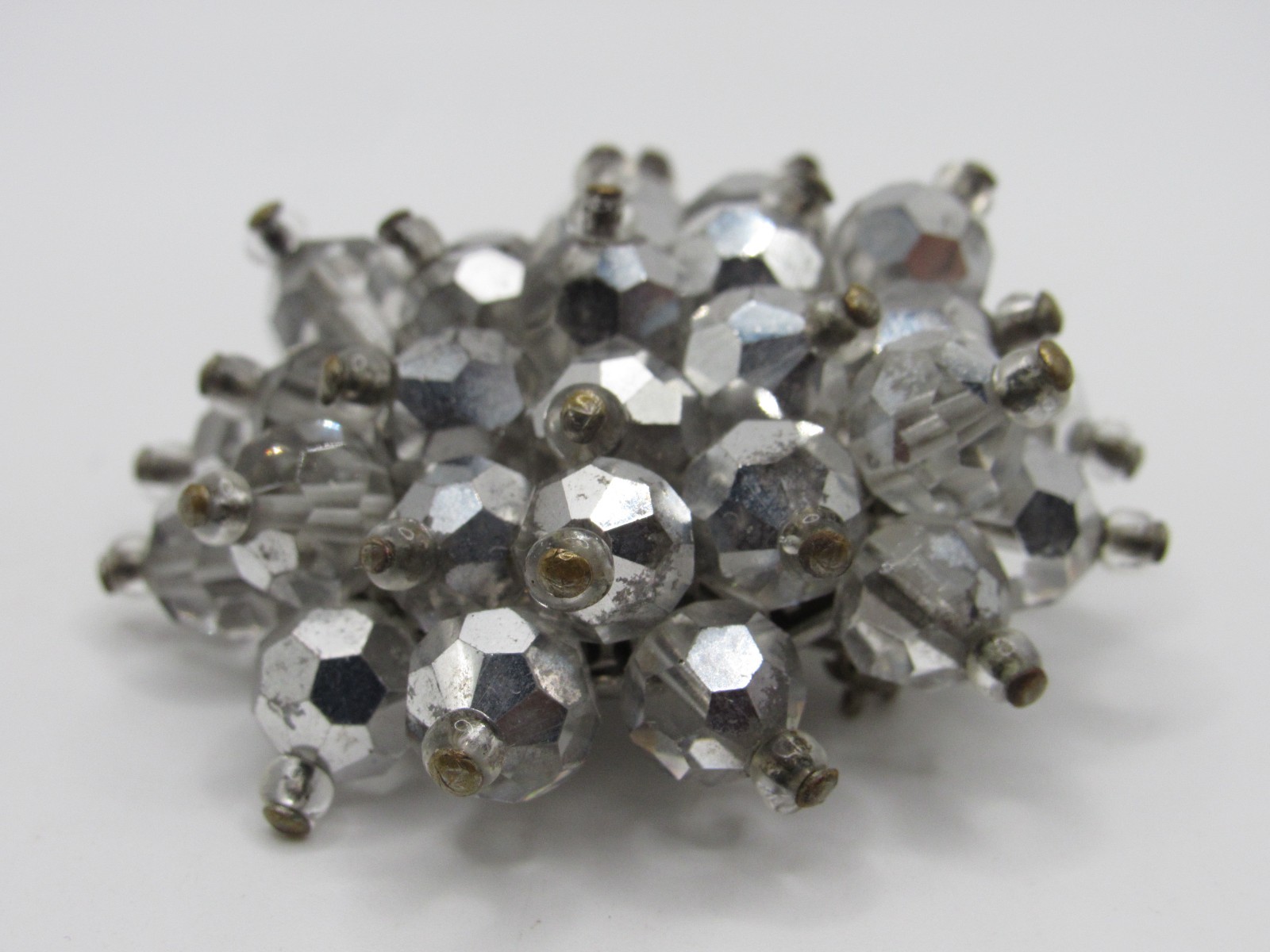 Vtg Gray cluster bead silver tone FLOWER GEOMETRIC 3D Brooch silver tone Pin