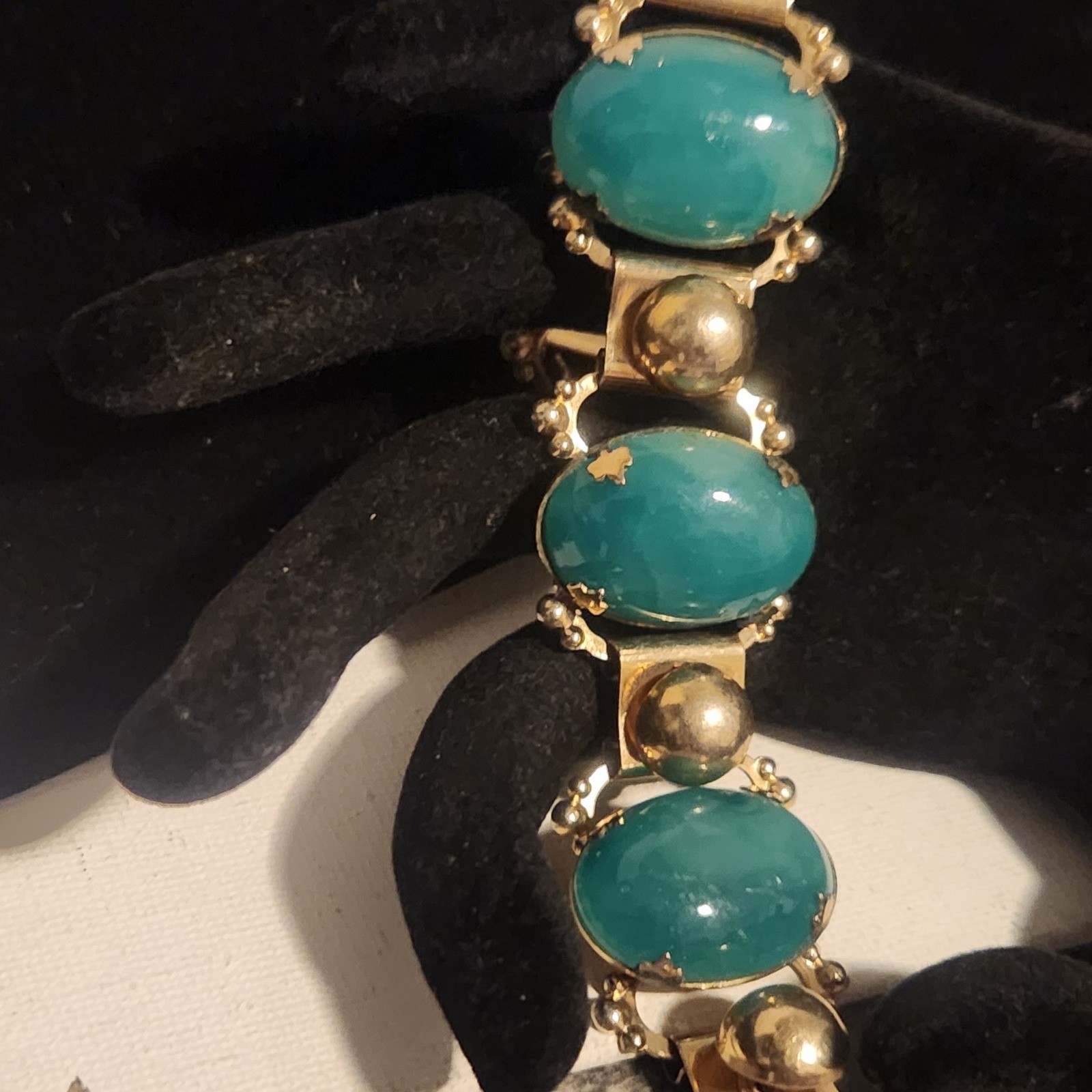 Vintage Gold Tone Green Oval Cabochon Link Statement Bracelet Retro 6 inch