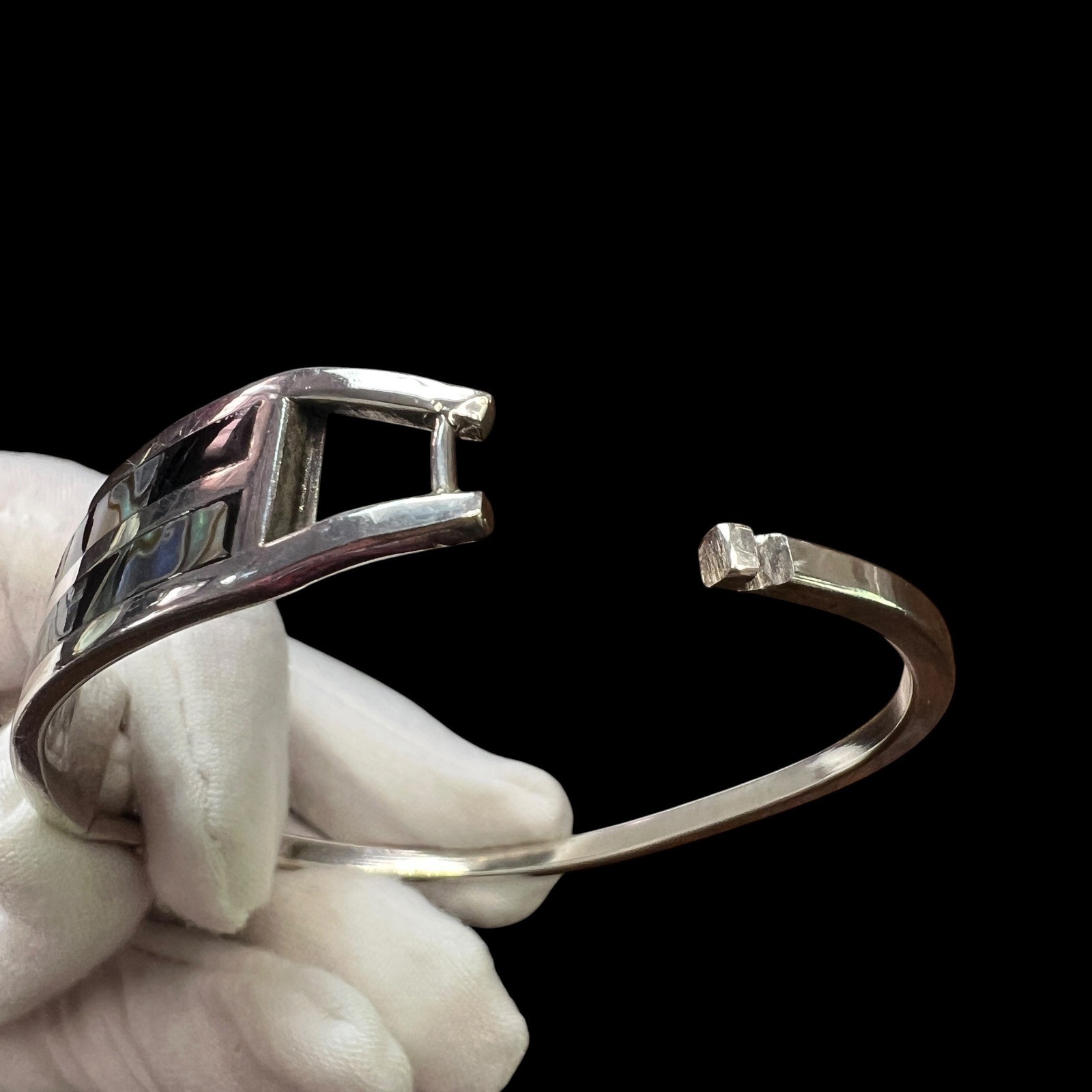 Vintage Alpaca Mexico Abalone Onyx Inlay Bangle Bracelet Silver Tone 7.25 in