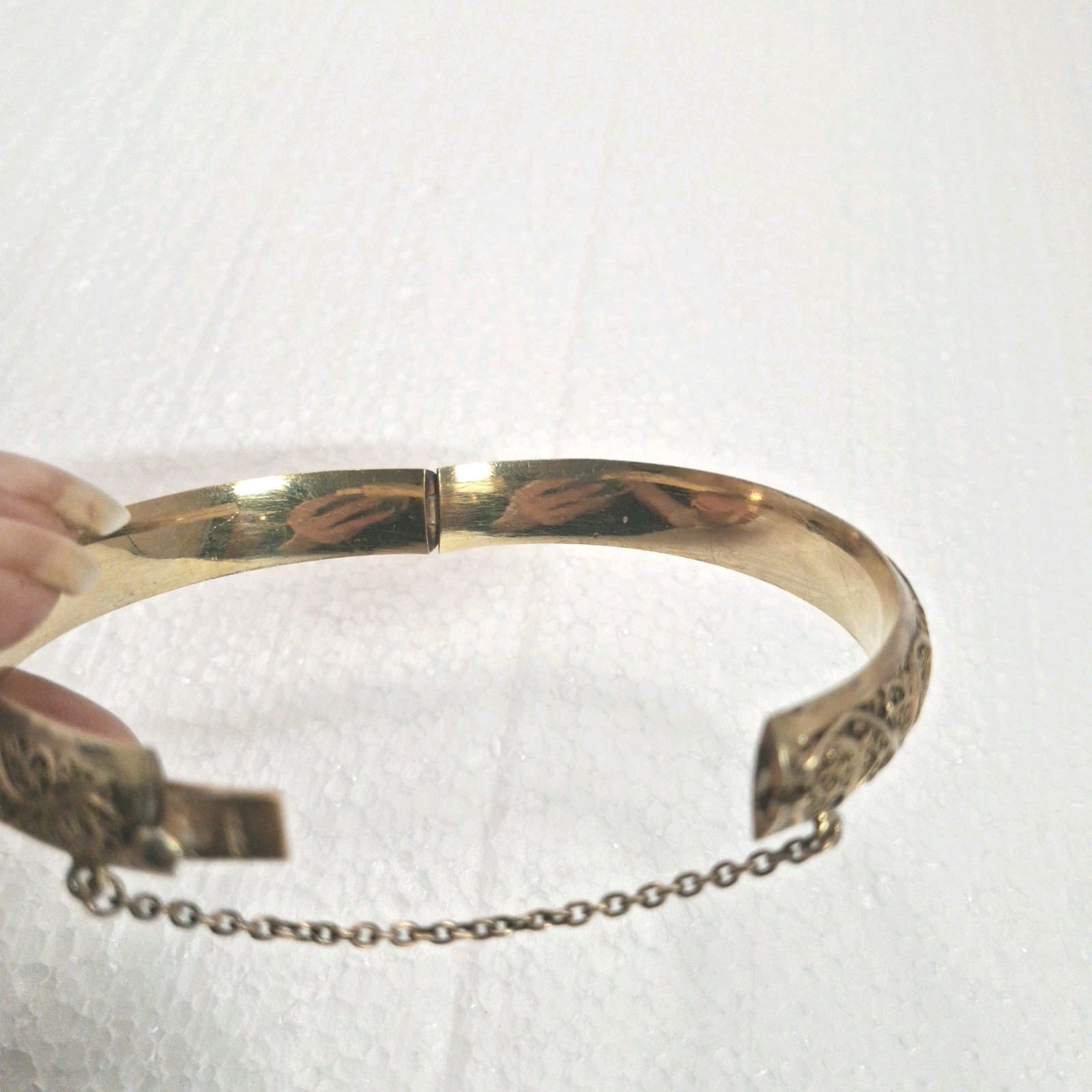 Vintage Sterling Silver Filigree Hinged Bangle Bracelet Safety Chain Ornate 18g