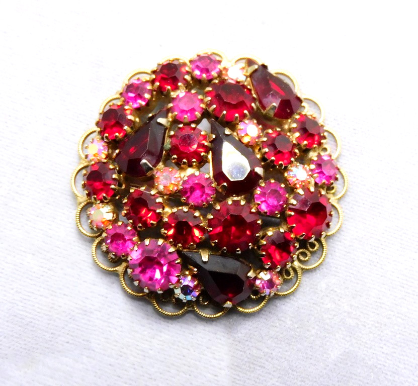 Vintage Red and Fuchsia Pink Prong Set Rhinestones Scalloped Frame Brooch Pin