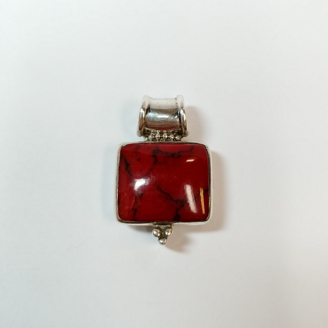 VINTAGE STERLING SILVER RED BLOODSTONE DOUBLE SIDED PENDANT