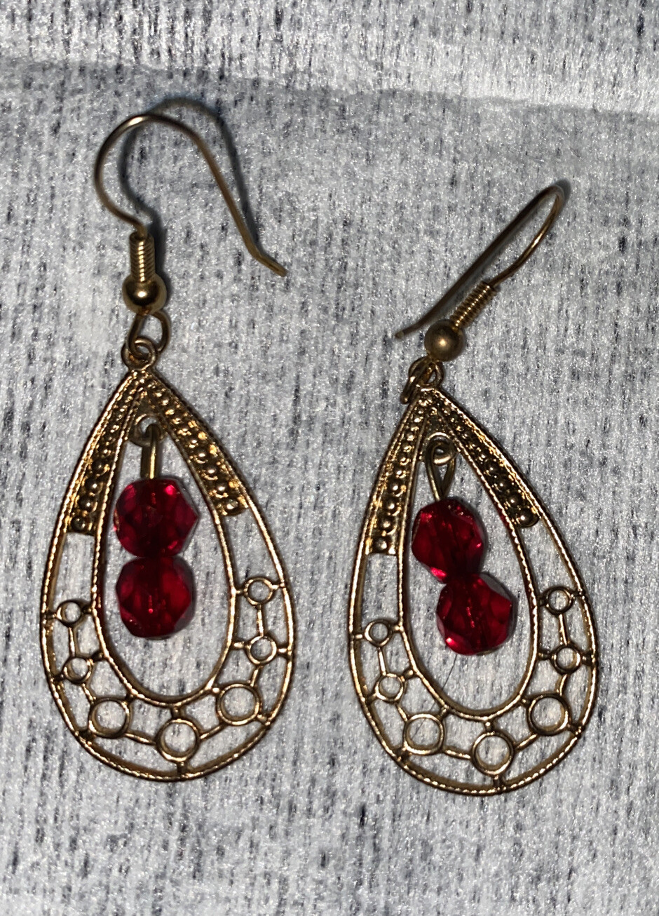Vtg Red Crystal Gold Accents 2pc Set
