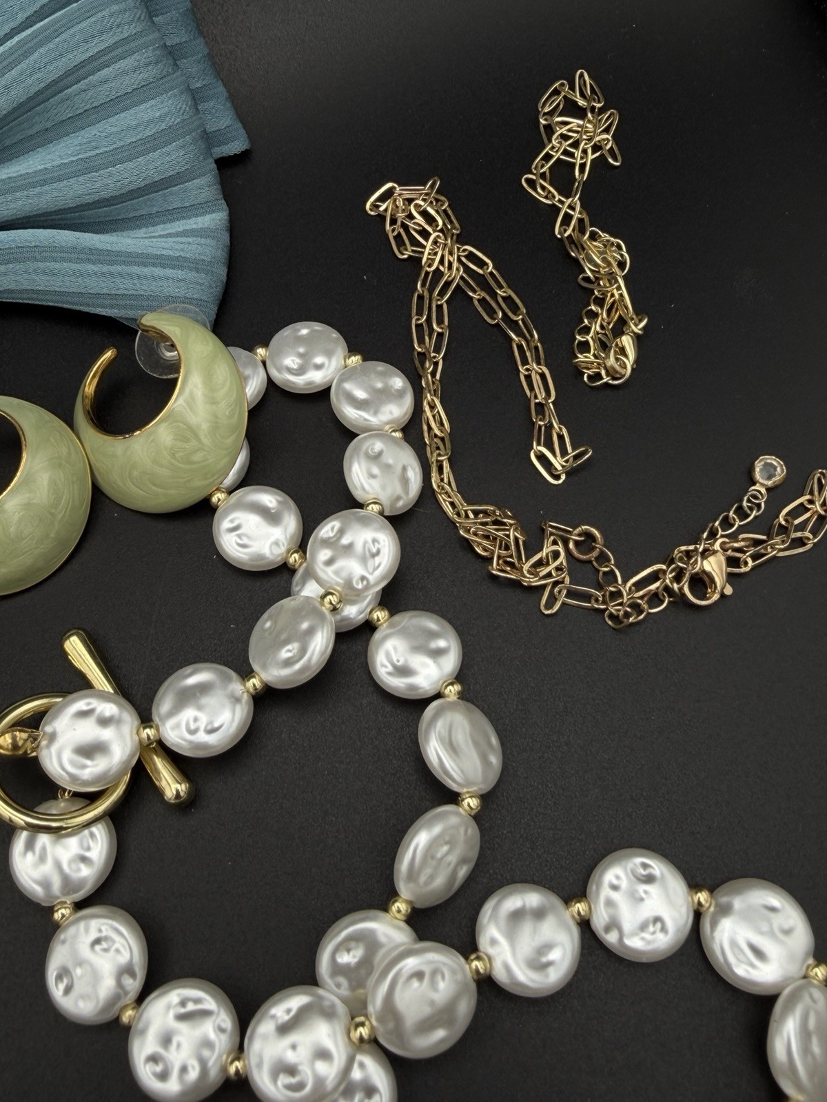 Vintage Costume Jewelry Lot Feminine Blues And Gold Tones Monet, Avon, Unmarked
