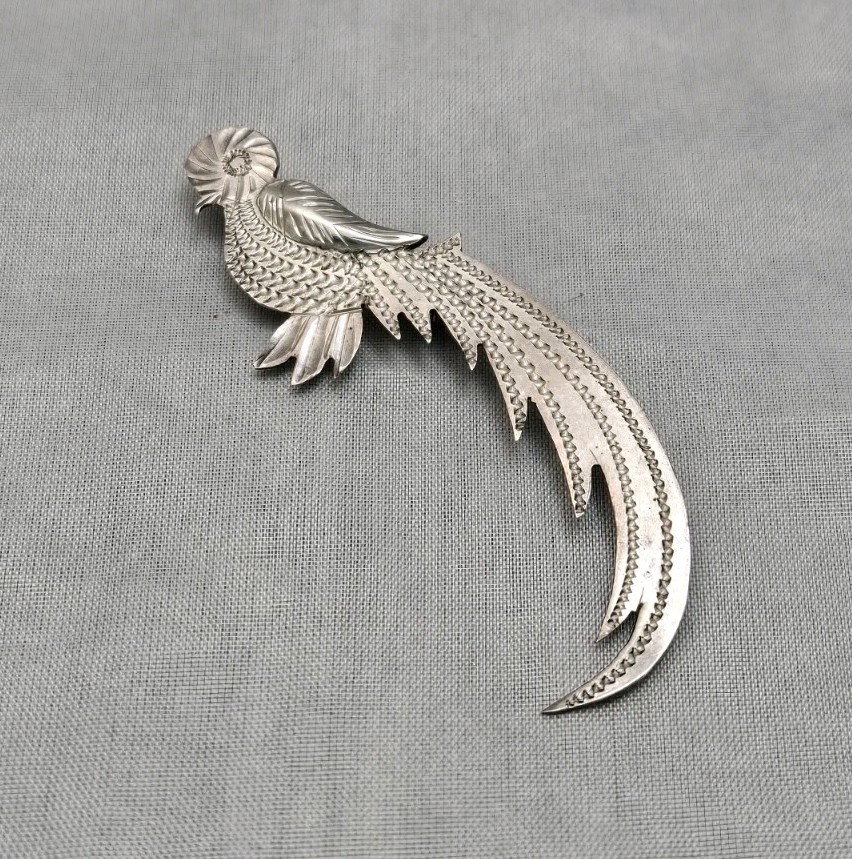 Quetzal Bird Figural 900 Silver Detailed Signed Guatemala Vintage Pin Brooch
