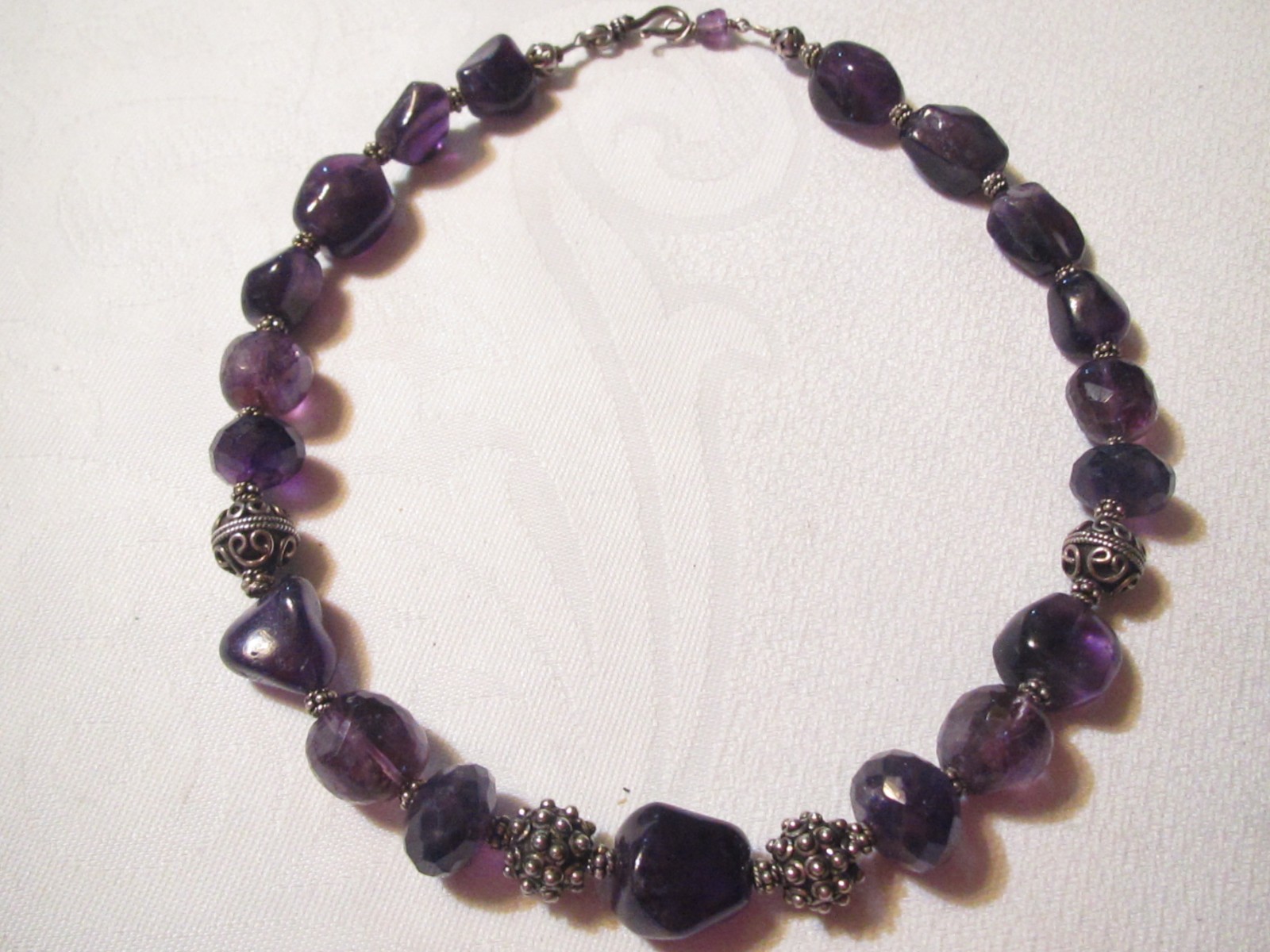 BEAUTIFUL 18″ VINTAGE ARTISAN STERLING SILVER CHUNKY AMETHYST BEAD NECKLACE