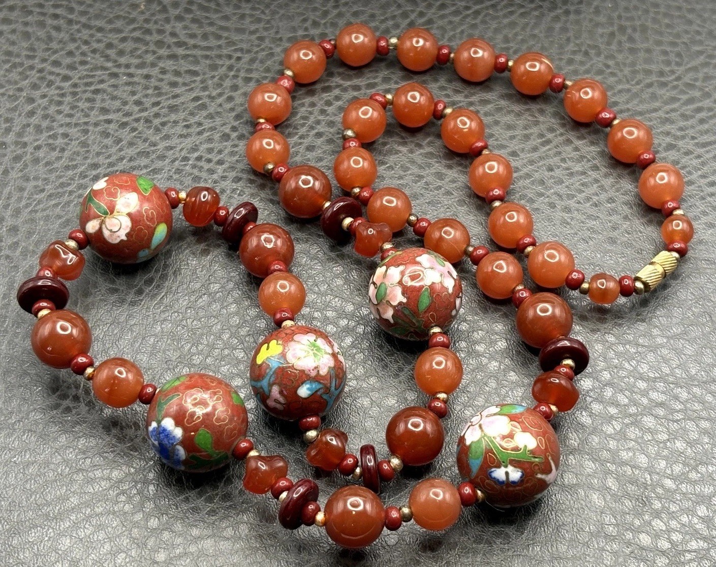 VTG Bird Butterfly Asian Cloisonne Carnelian Bead Hand Knotted Necklace 28”