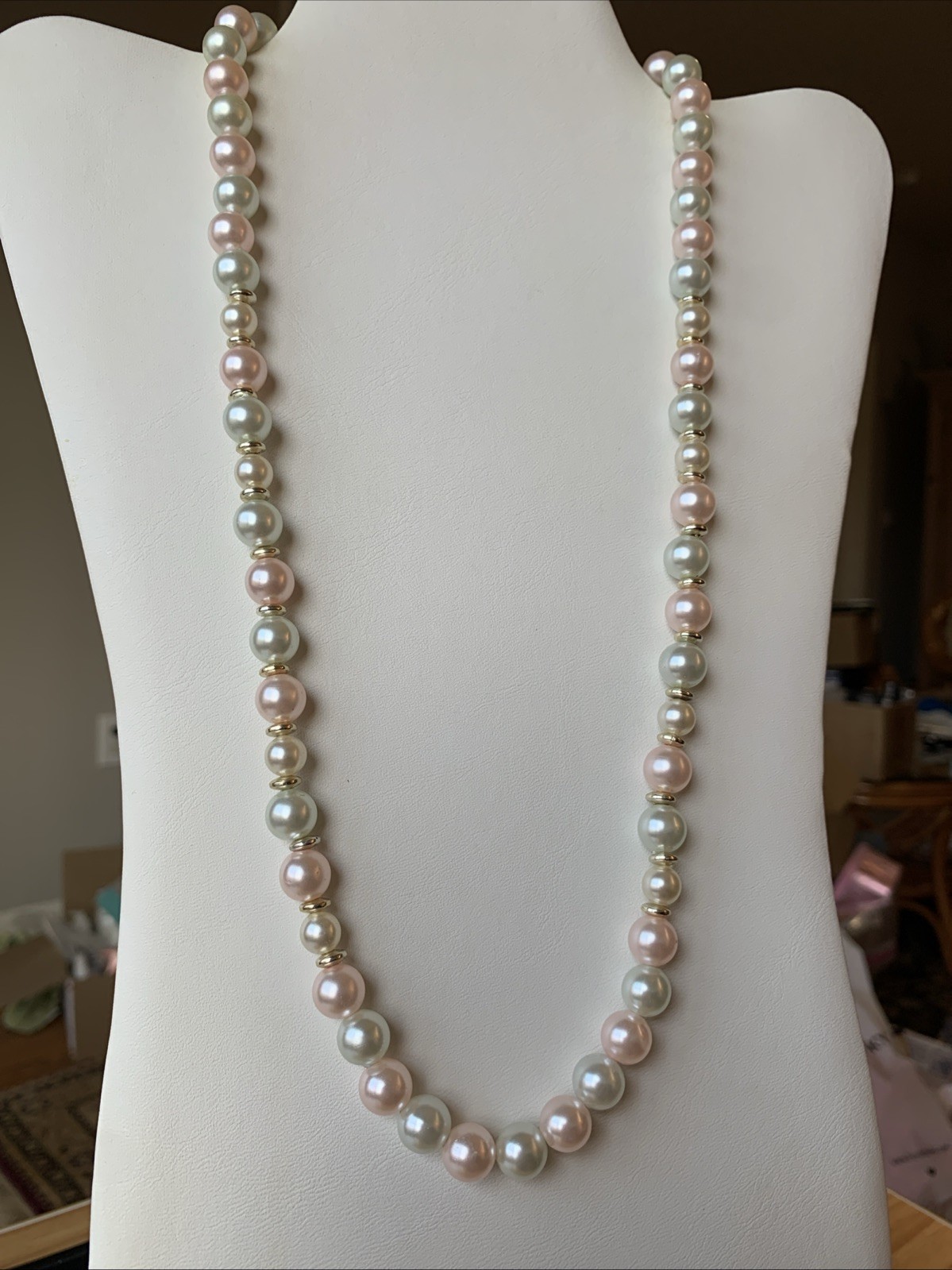 Vintage Faux Pearl Necklace-Light Pink And Very Light Green-Plastic-24in
