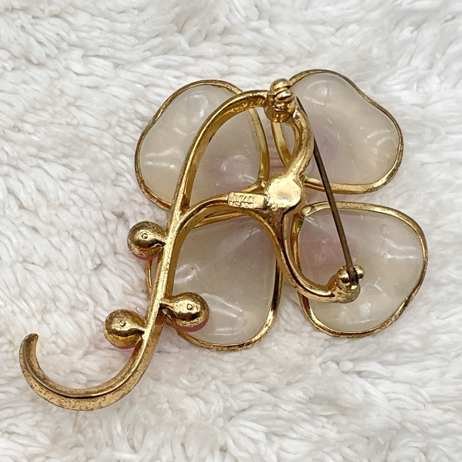 Vintage Trifari Brooch Alfred Phillippe Molded Poured Glass Gripoix Pin RARE 3″