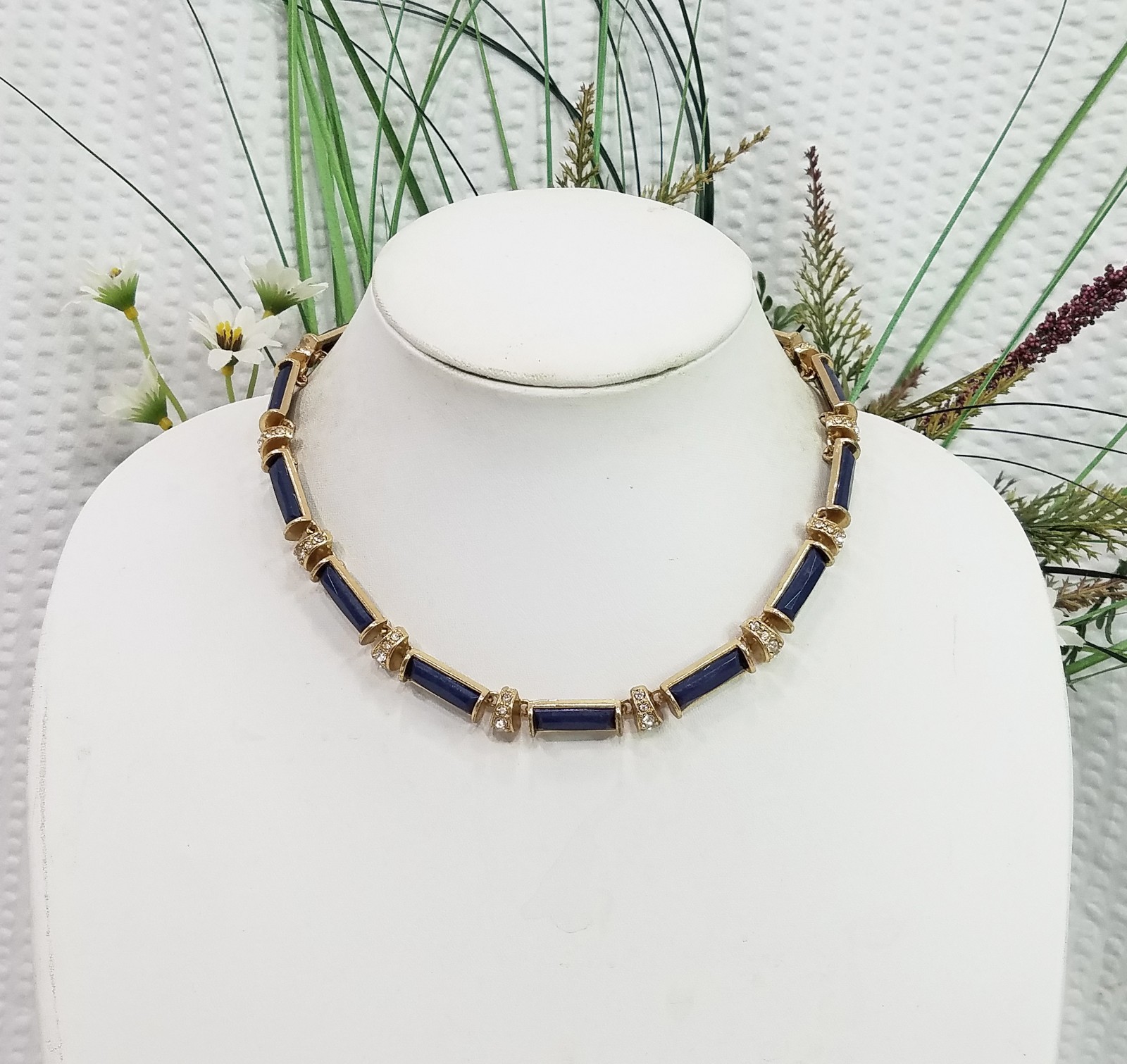 Vintage Faceted Navy Blue Acrylic & Crystal Gold Tone Tile Choker Necklace