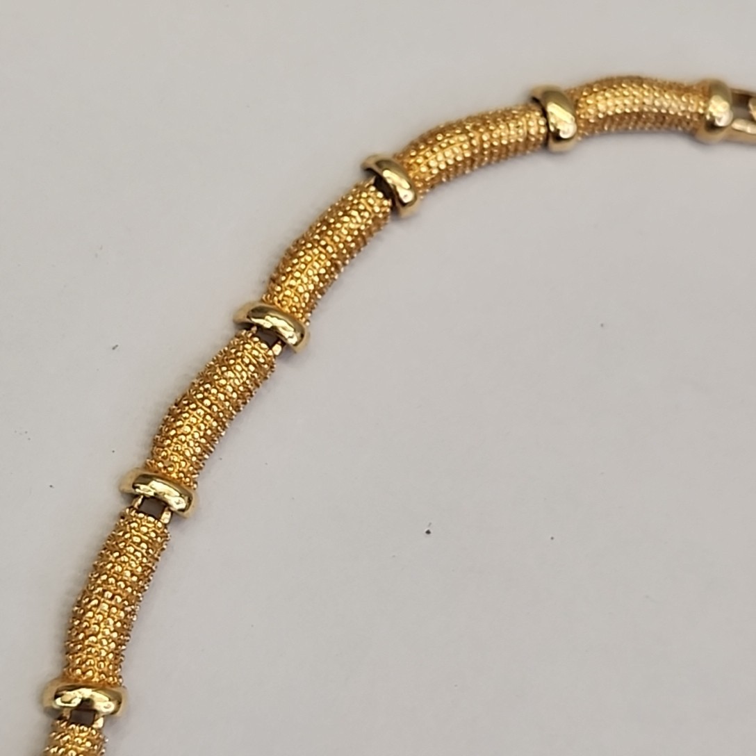 Vintage Avon Necklace Choker Pebbled Gold Tone Links 16.5″