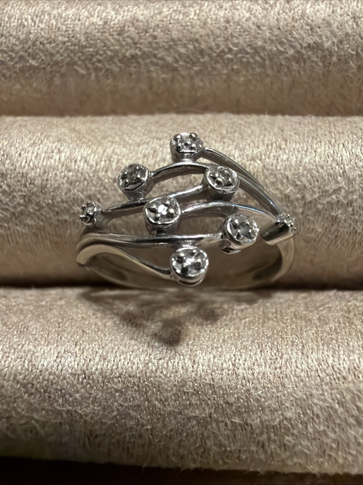 Vintage Ring With Diamond Wave 10k White Gold Size 9