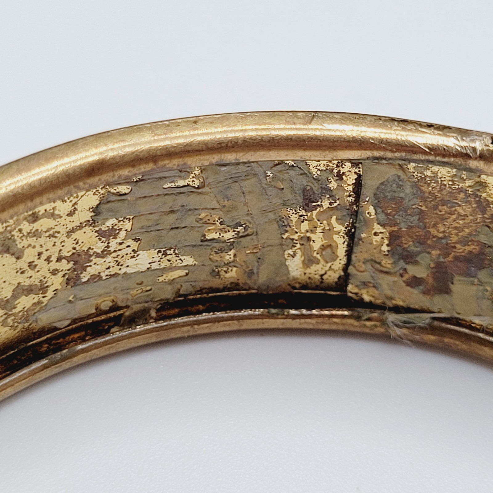 Victorian Style Brass Hinged Floral Embossed Gold Tone Metal Bangle Bracelet