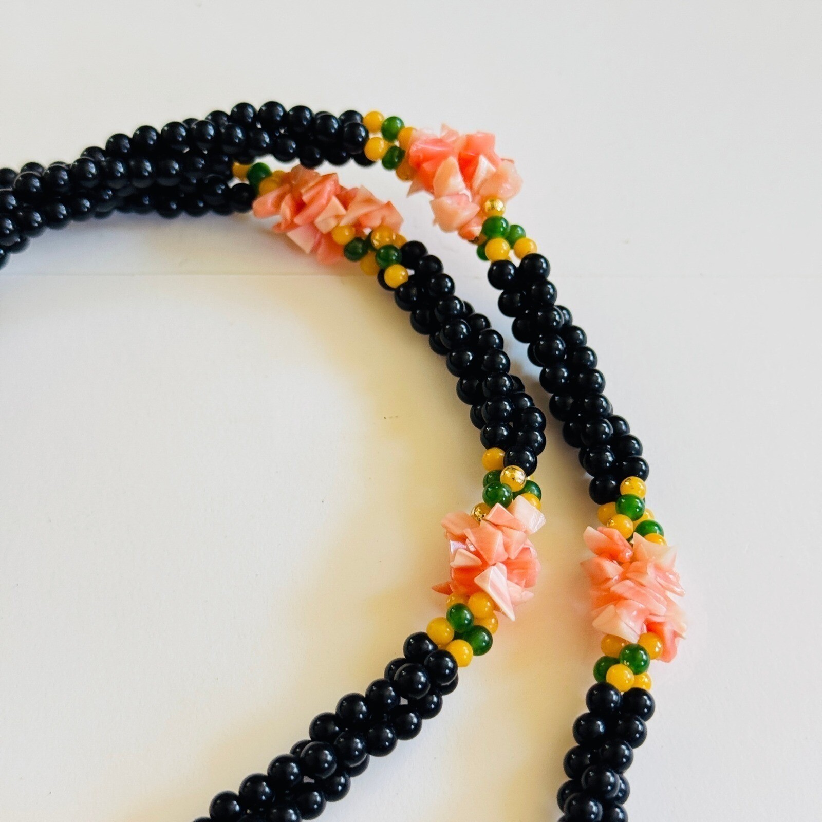 VTG Torsade Necklace Coral Onyx Jade Genuine Natural braided Beads Retro 70s 22″